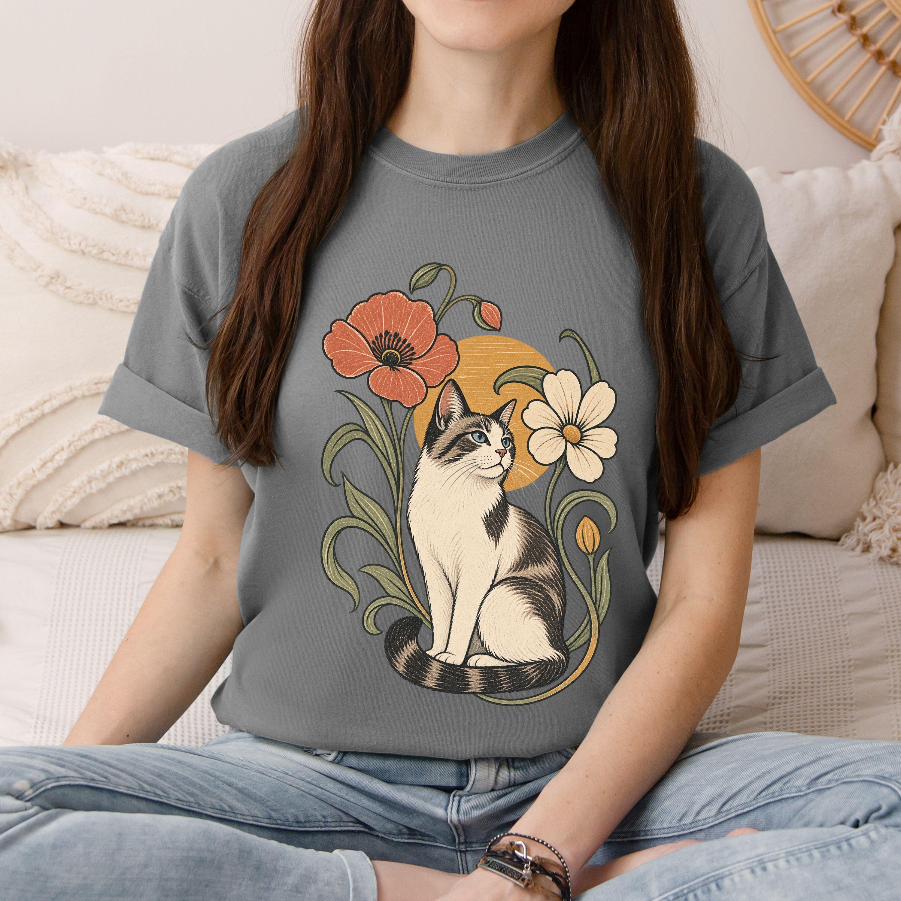 Cat In The Garden T-shirt | Floral Cat Tee product photo 5