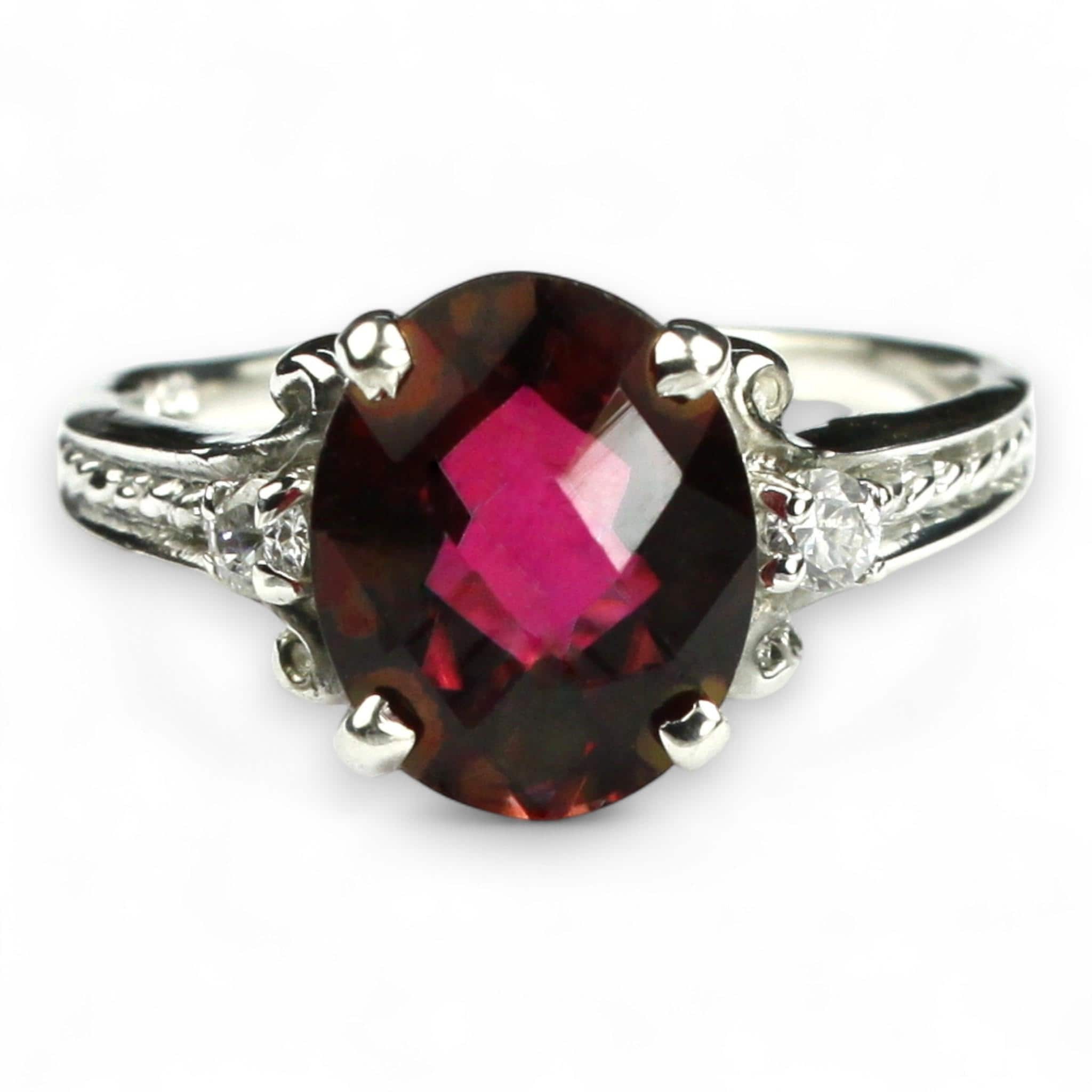 Mozambique Garnet, 14KY Gold Pendant, P020