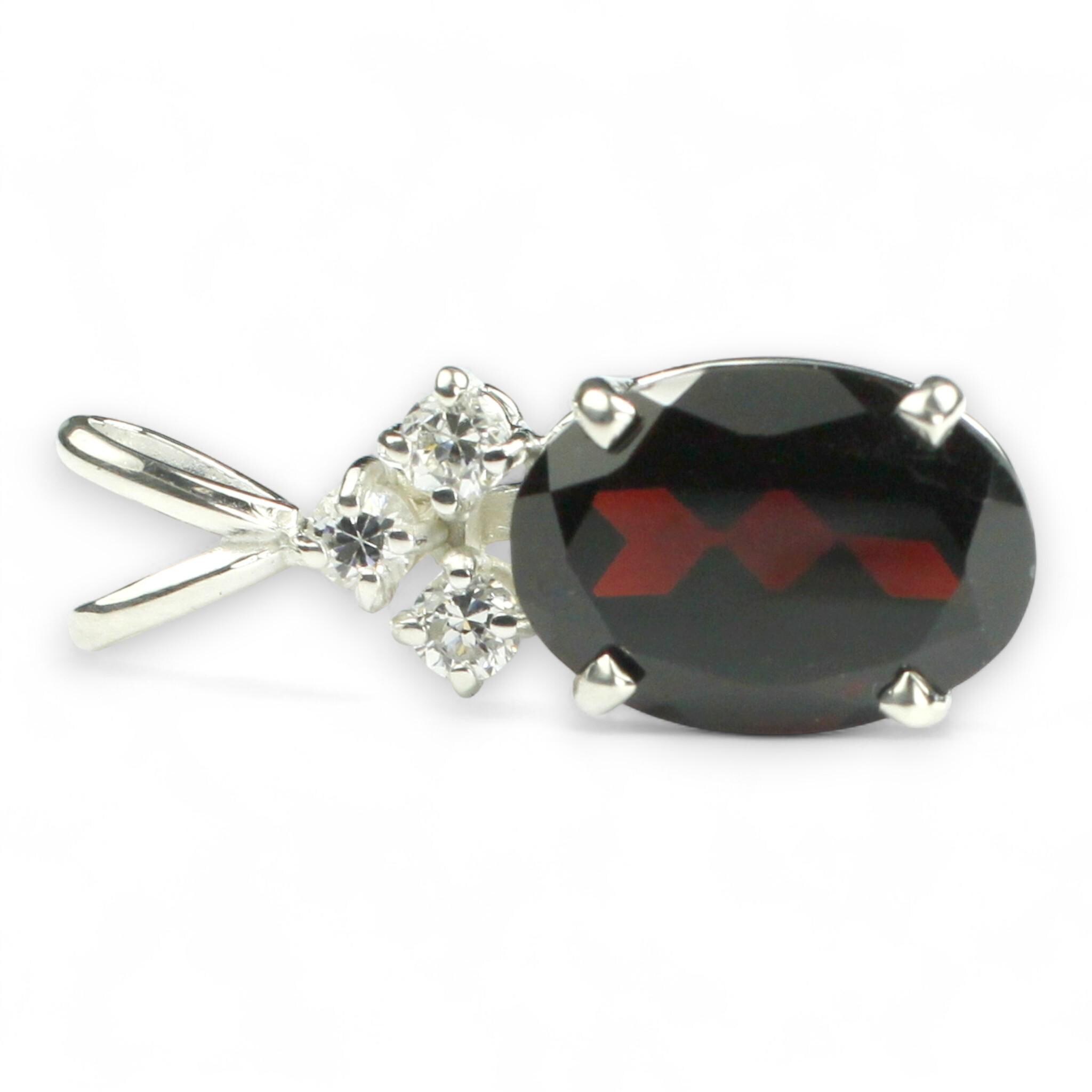 Mozambique Garnet, 14KY Gold Leverback Earrings, E117