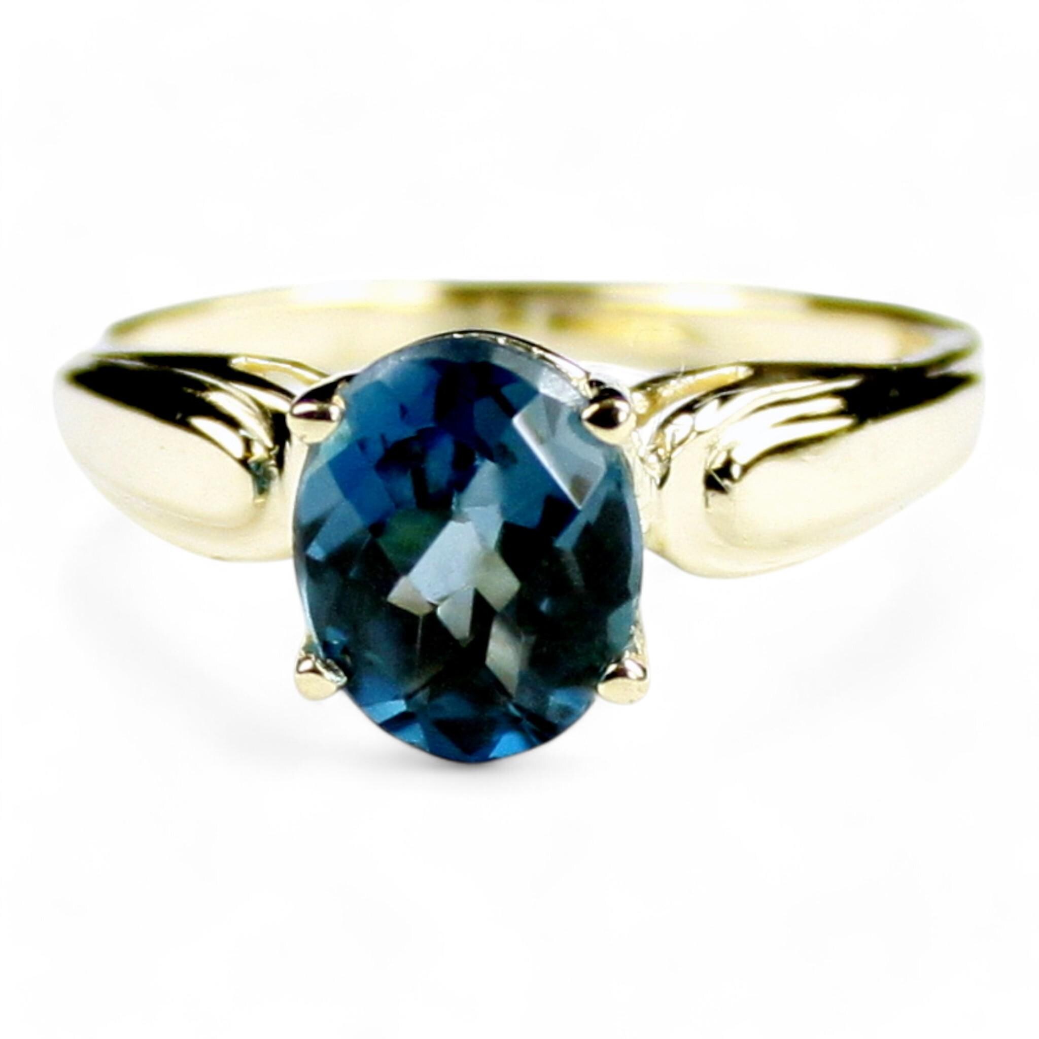 Aquamarine, 10Ky Gold Ring, R004