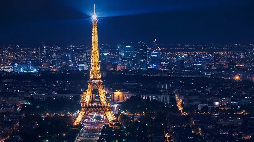 View from Amor a la Luz de París