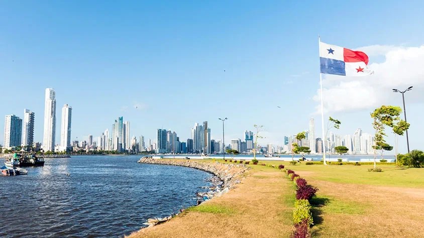 View from Colombia y Panamá