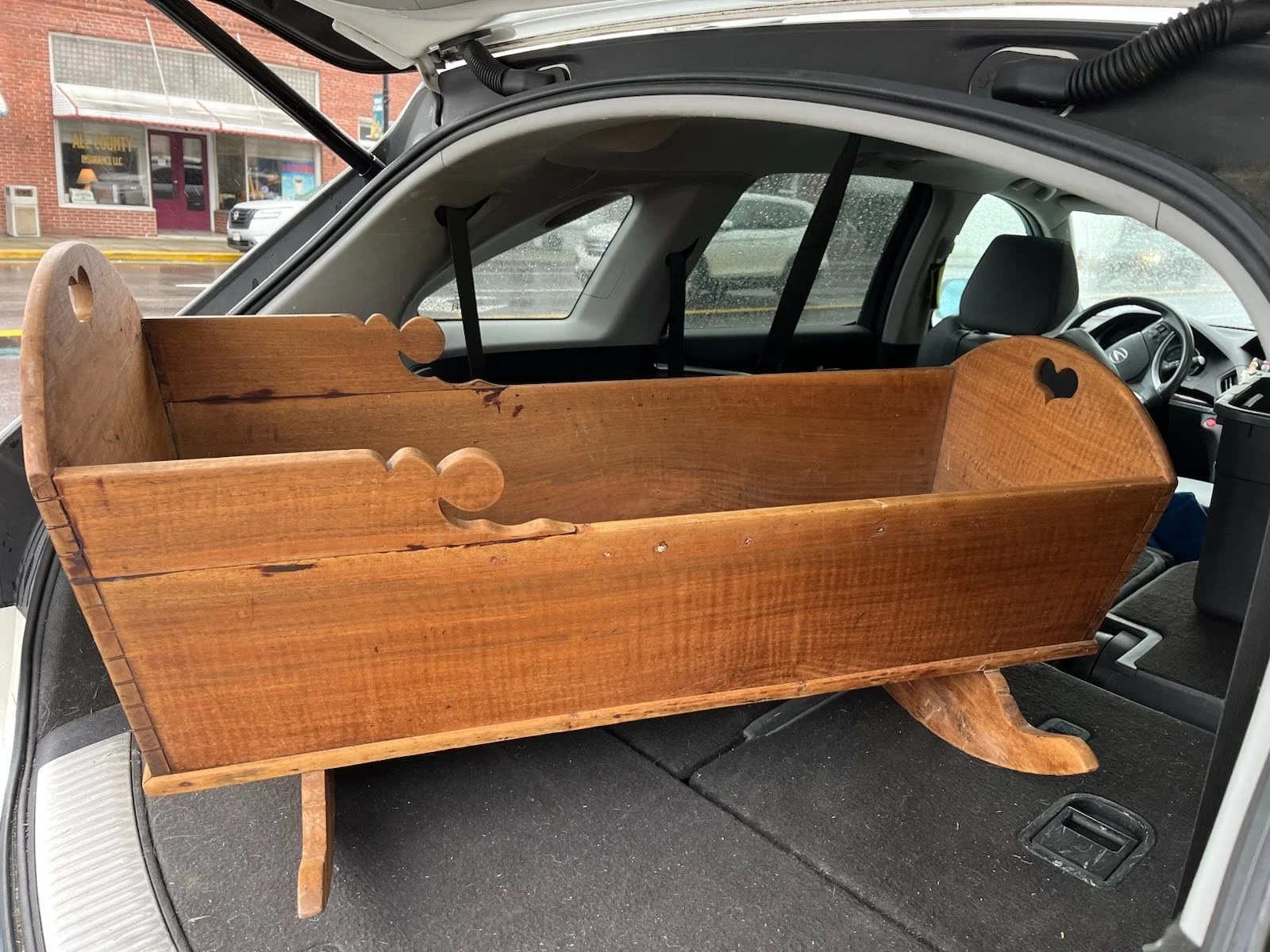 The First Act of Love : The Story of an Early 1800s Cradle