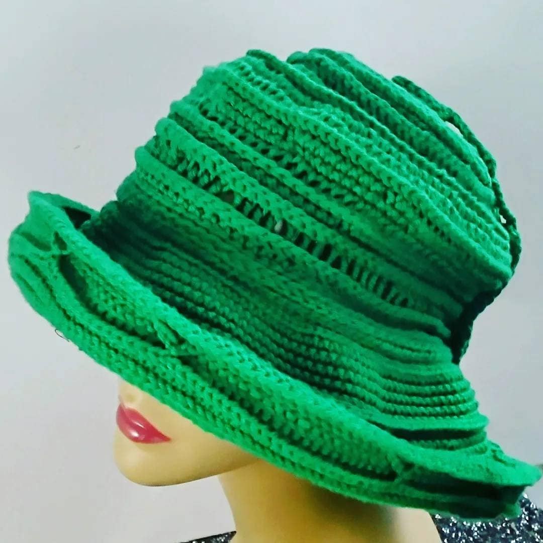 Embossed Crochet Convertible Cloche Hat
