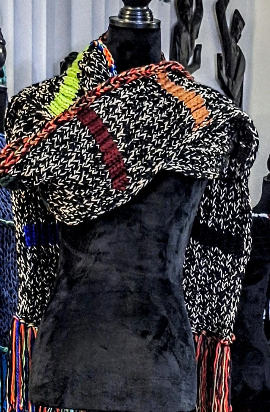 The Cashmere Blend Maxi Scarf, view 4