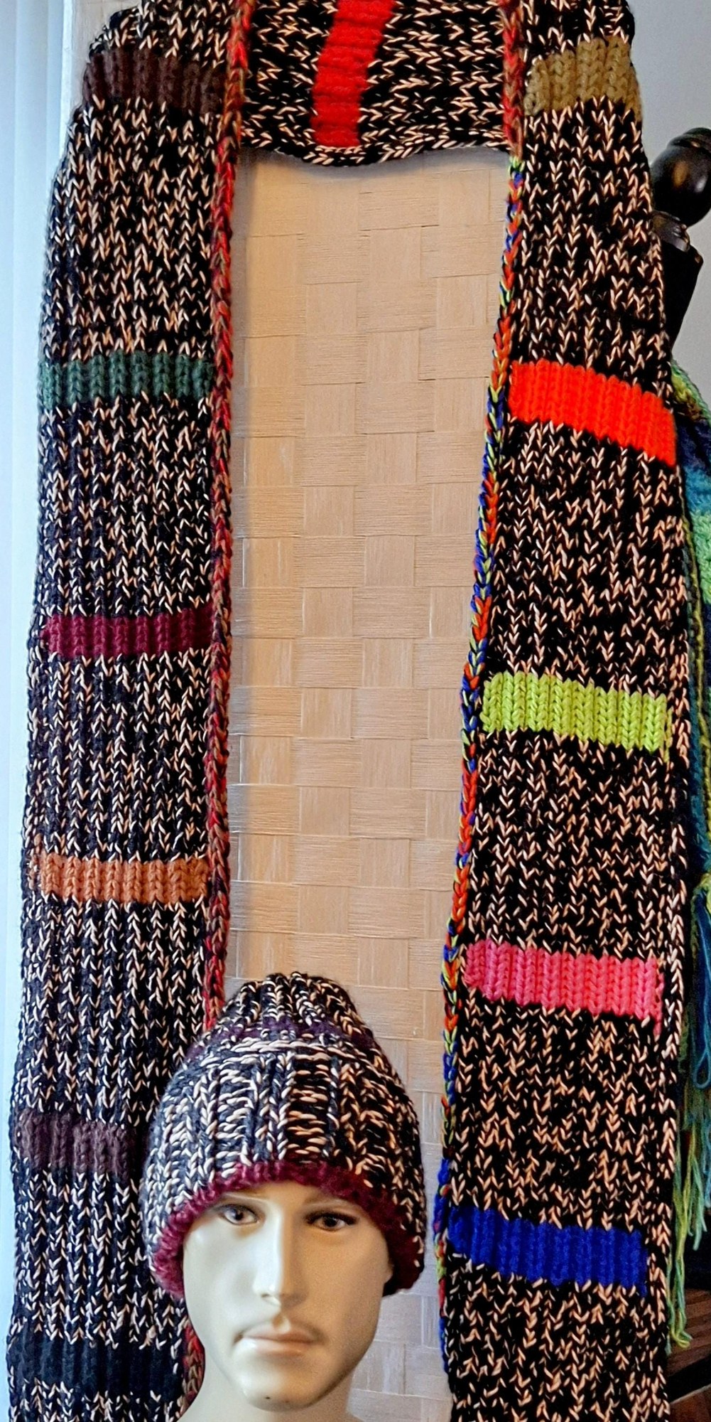 The Cashmere Blend Maxi Scarf, view 5