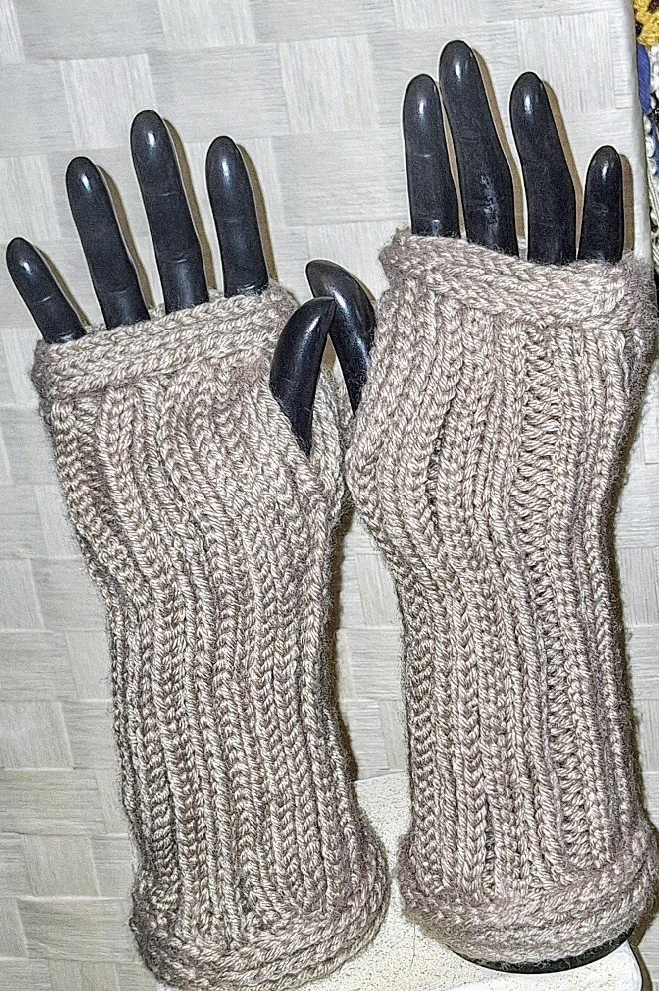 Cashmere Blend Embossed Fingerless Gloves, view 4