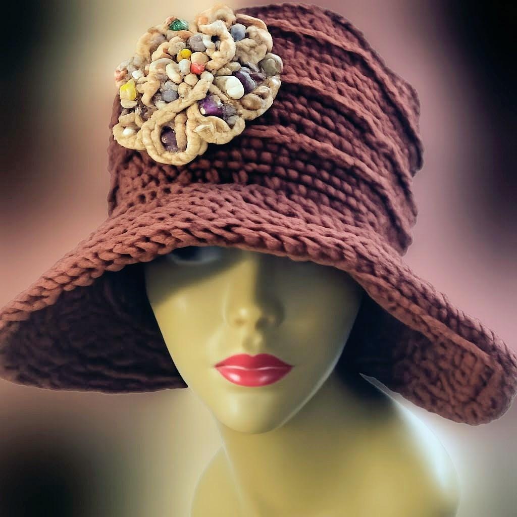 Novelty Embossed Crochet Wide Brim Hemp Hat With Crochet Seashell Brooche, view 2