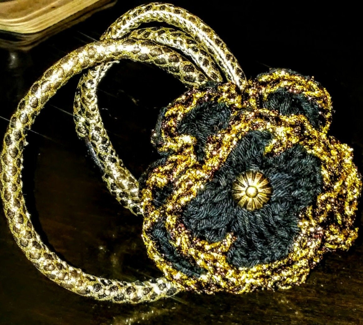 Heirloom Pendant Crochet Flower Convertible Necklace, view 9