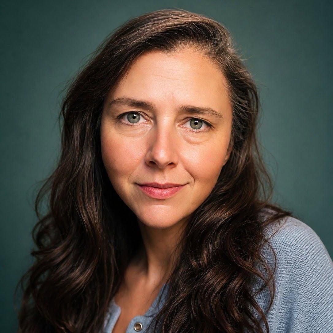 Michelle, founder of The Warning Chapter