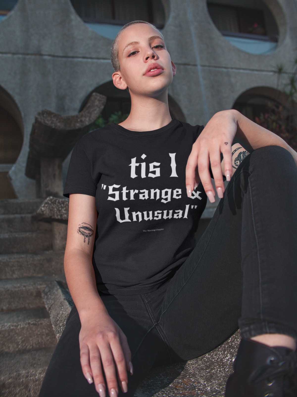 Tis I, Strange and Unusual Gothic Tee