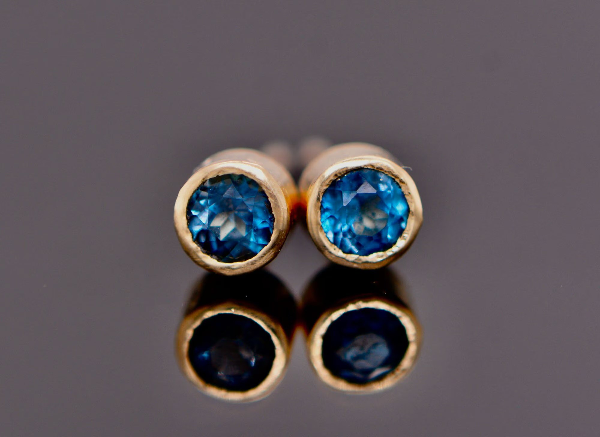 London Blue Topaz Bezel Stud Earrings Solid 14kt Gold 3.5mm : December Birthstone Jewelry