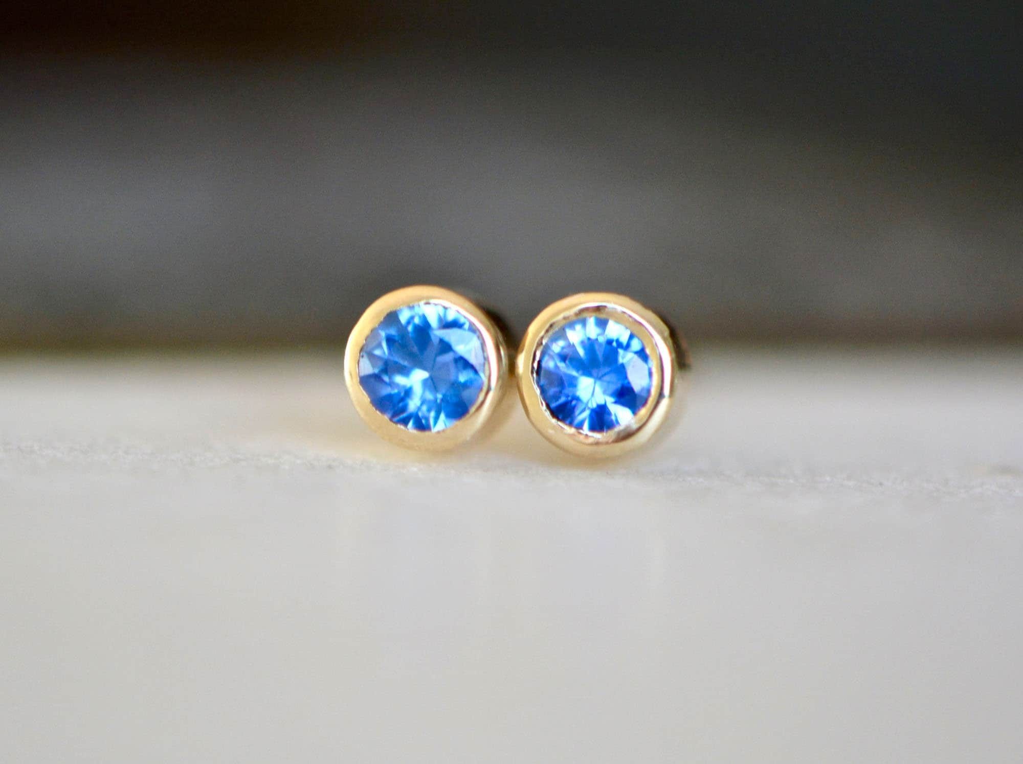 Cornflower Blue Sapphire Round Stud Earrings 14kt Gold : 5th 10th or 45th Anniversary Gifts