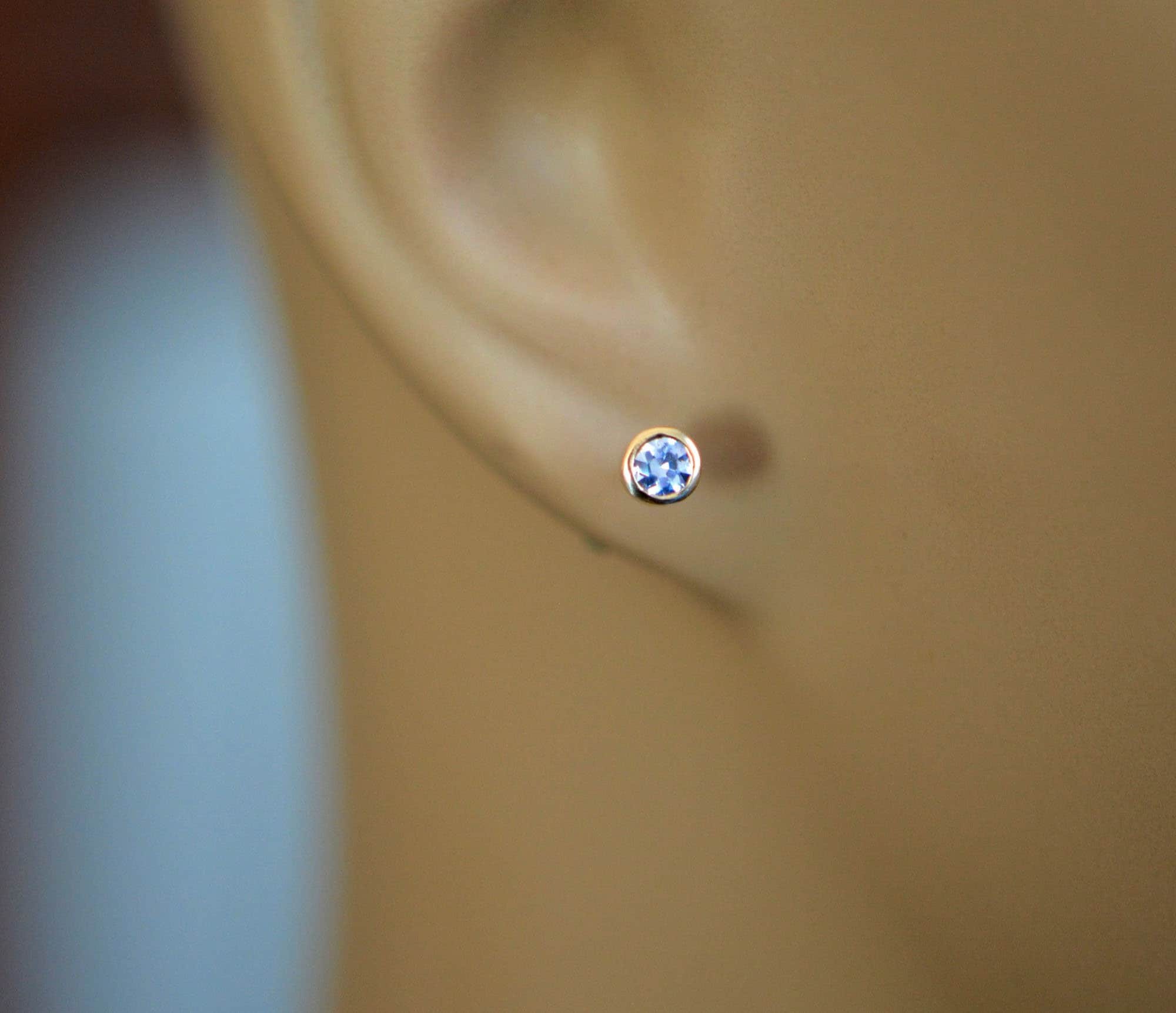 Periwinkle Blue Sapphire Earrings 14kt Gold, September Birthstone Studs, Minimalist Earrings, Everyday Earrings, Round Lilac Gemstone Studs