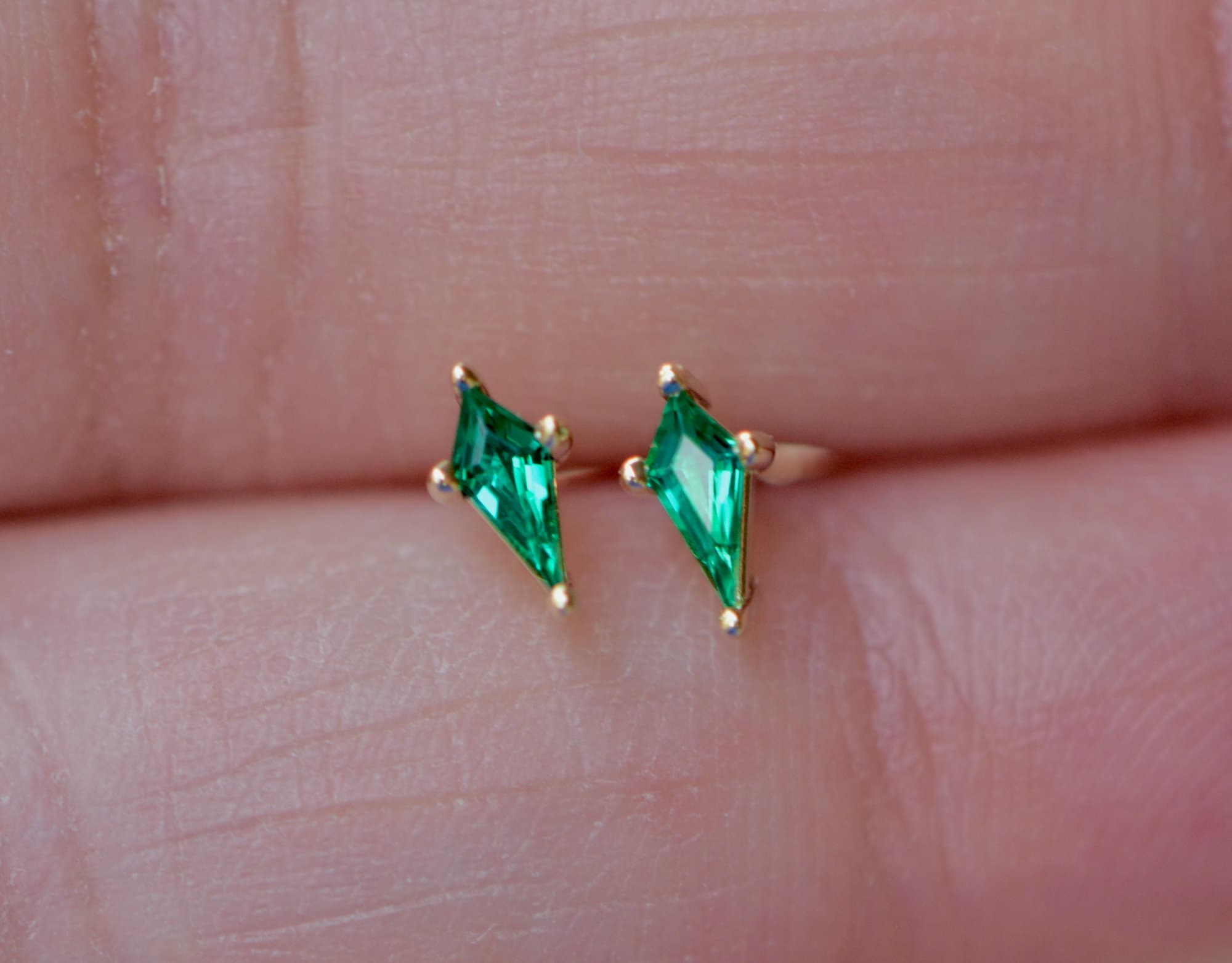Kite Emerald Lab Solid 14k Gold Minimalist Stud Earrings : May Birthstone Jewelry, detail view