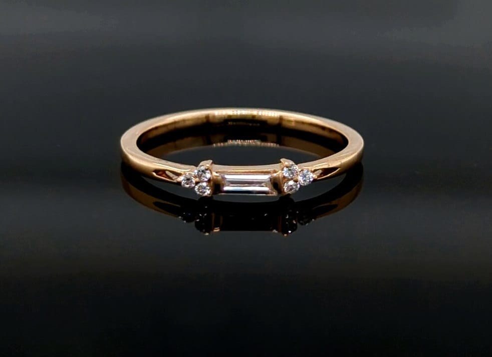 Diamond Baguette Ring 14k Gold Ring, Art Deco Inspired Rings for Women, detail view