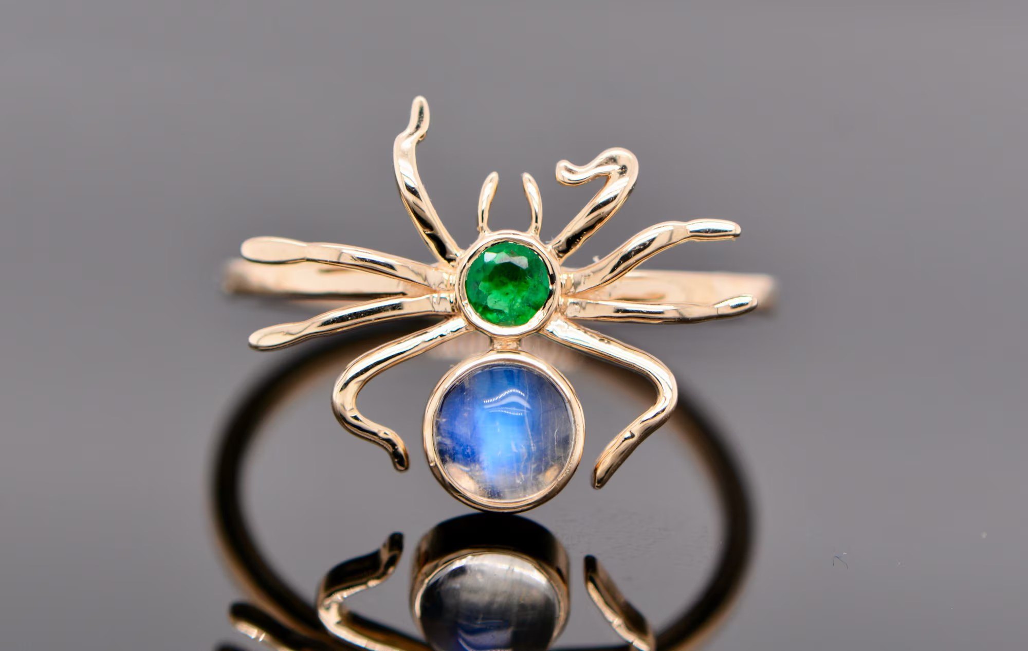 Spider Ring with Emerald & Blue Labradorite Solid 14k Gold : Spirit Animal Halloween Jewelry