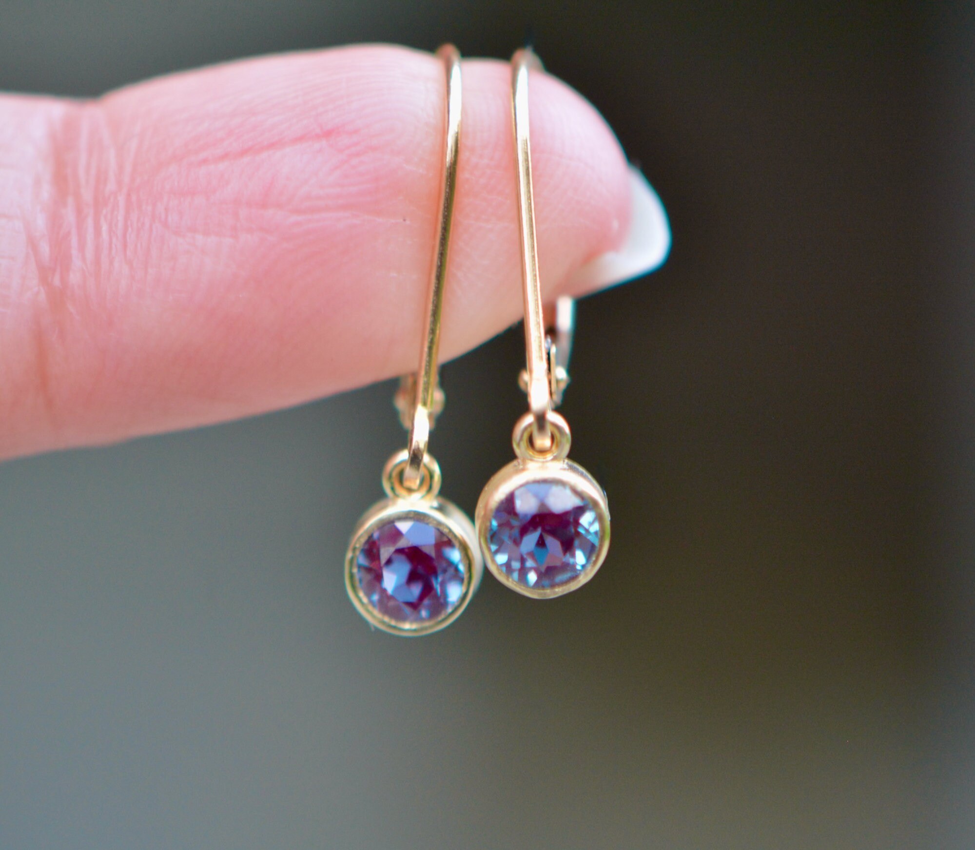 Alexandrite Lab Color Changing 0.6 TCW Leverback Earrings Solid 14kt Gold : June Birthstone