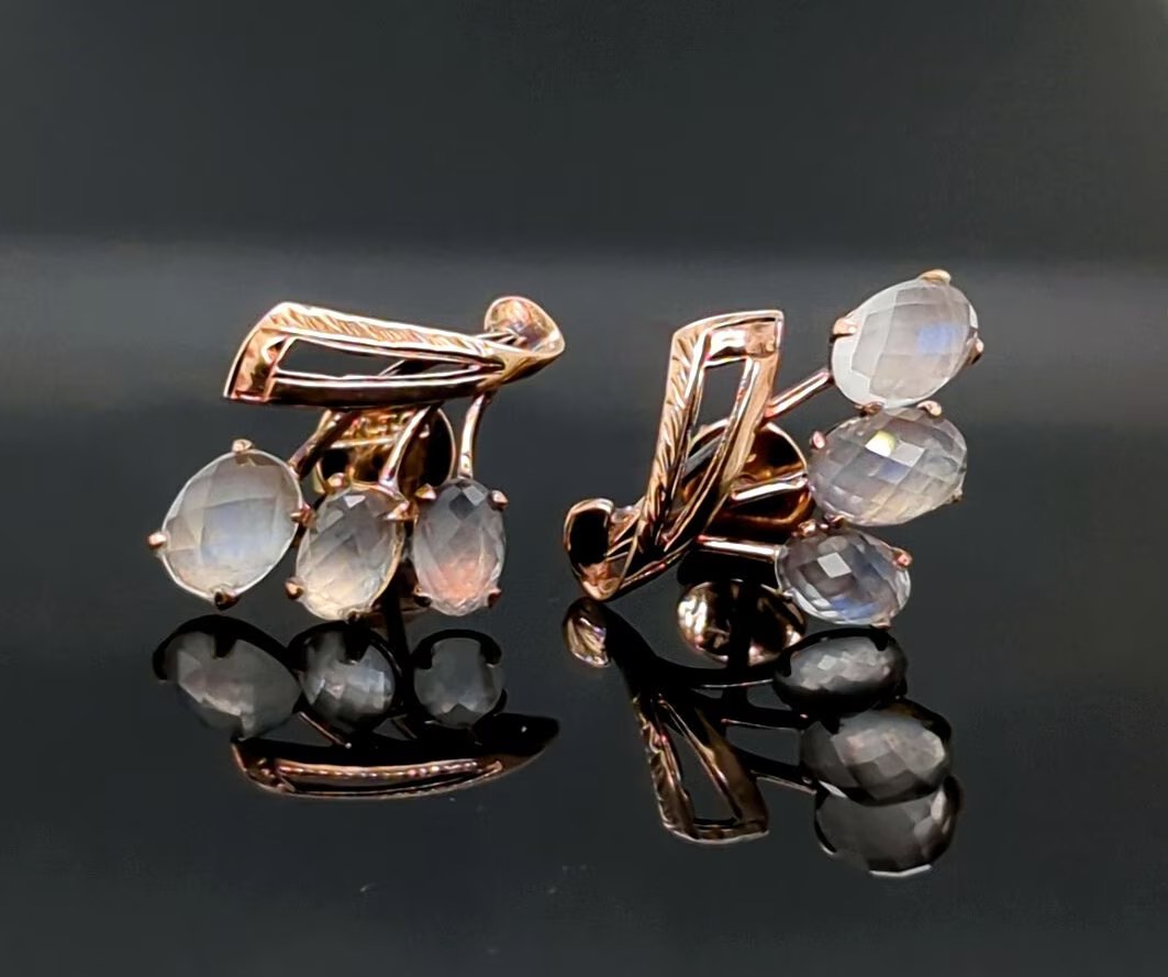 Moonstone Rosecut Vintage Earrings Solid 14kt Gold : June Birthstone Jewelry