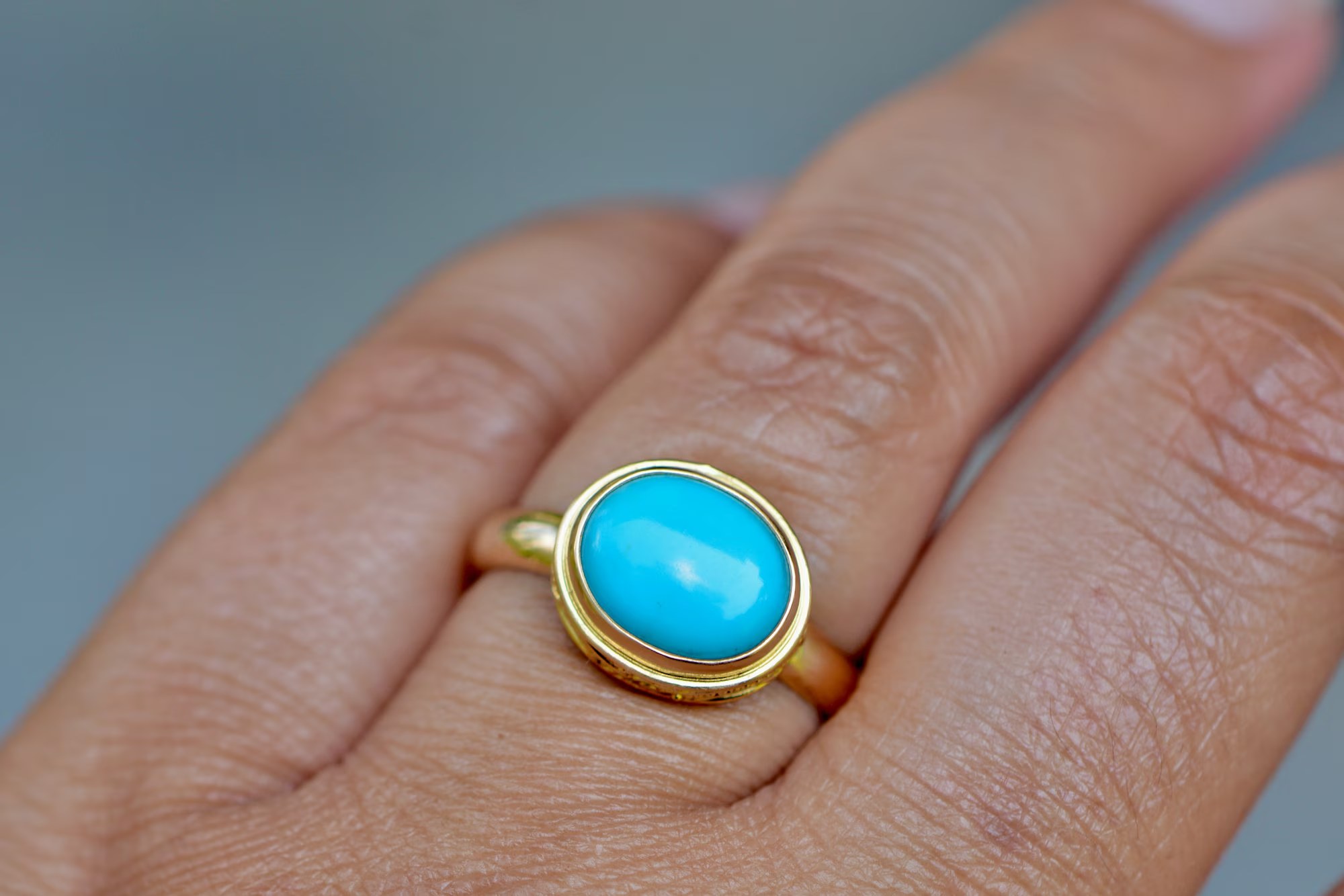 Sleeping Beauty Turquoise Oval East West Solid 18k Gold Ring : December Birthstone Jewelry
