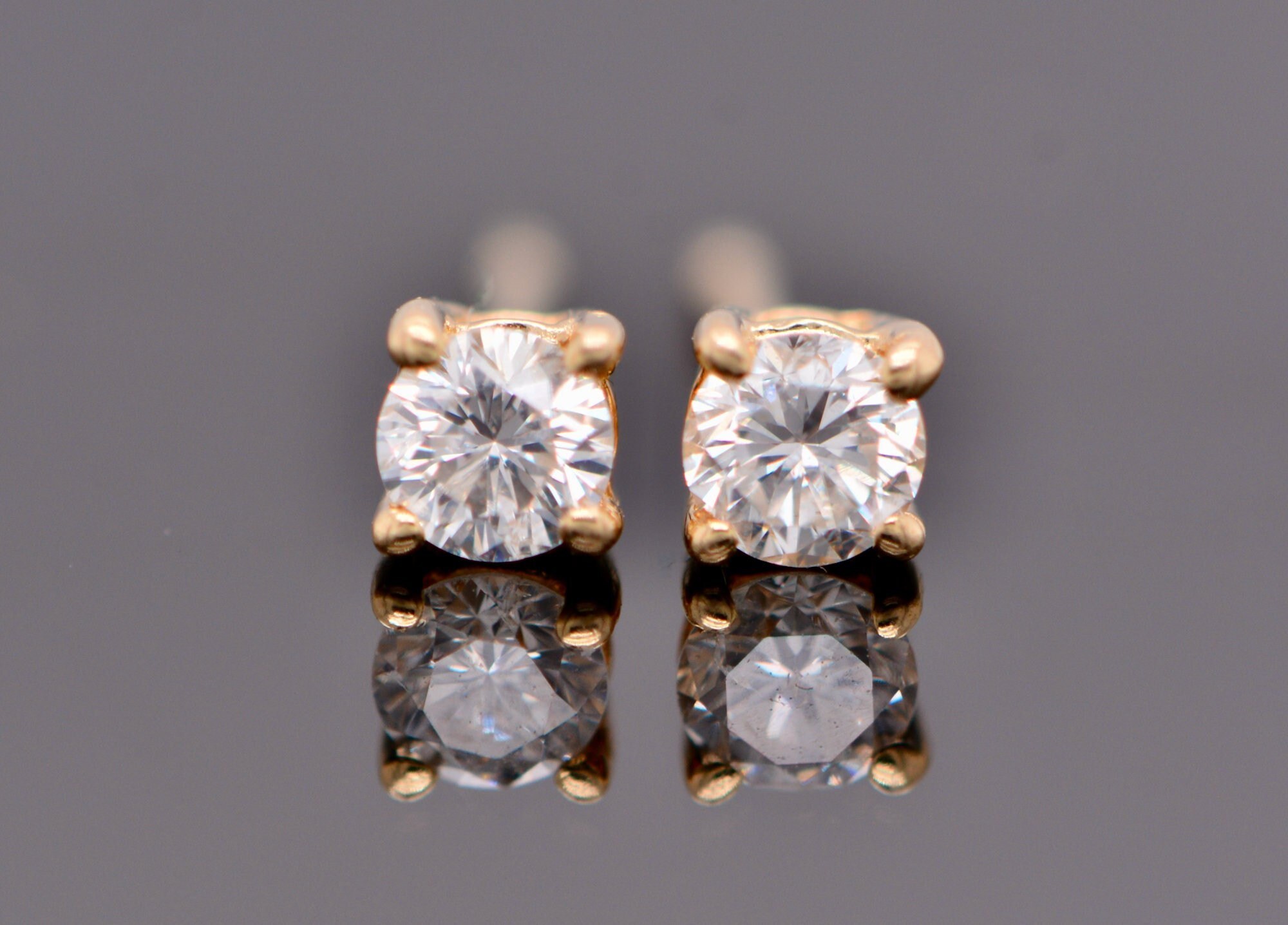 Diamond Stud Earrings Round Brilliant Solid 14k Gold 0.25 ct : April Birthstone Jewelry