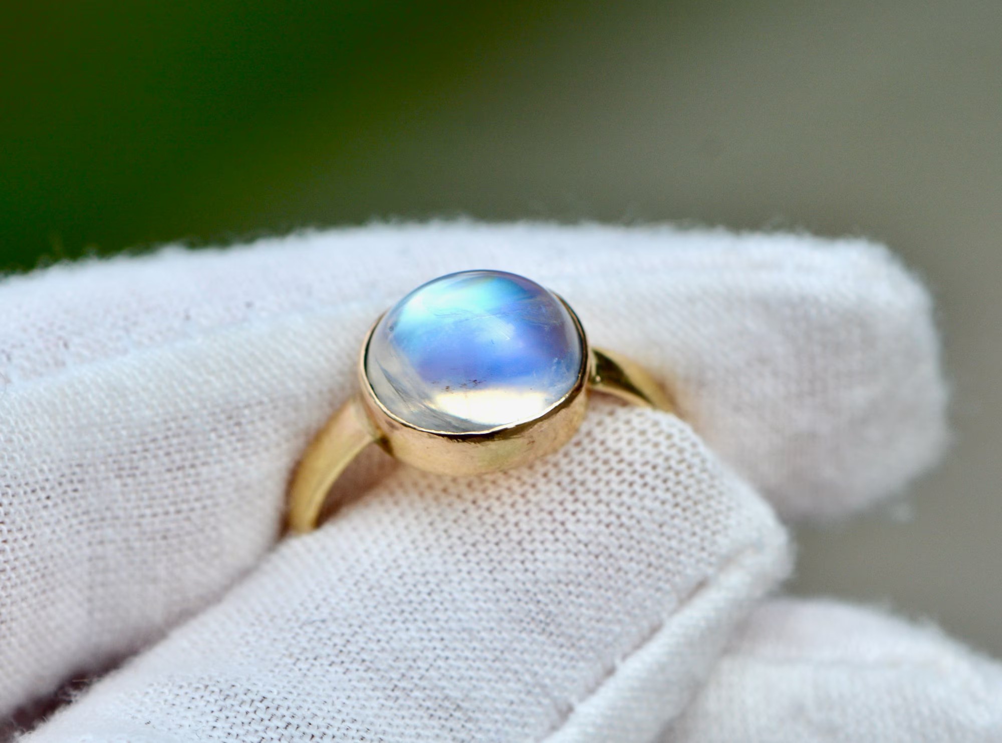 Blue Moonstone Oval East West Ring 18kt Gold : June Birthstone Ring