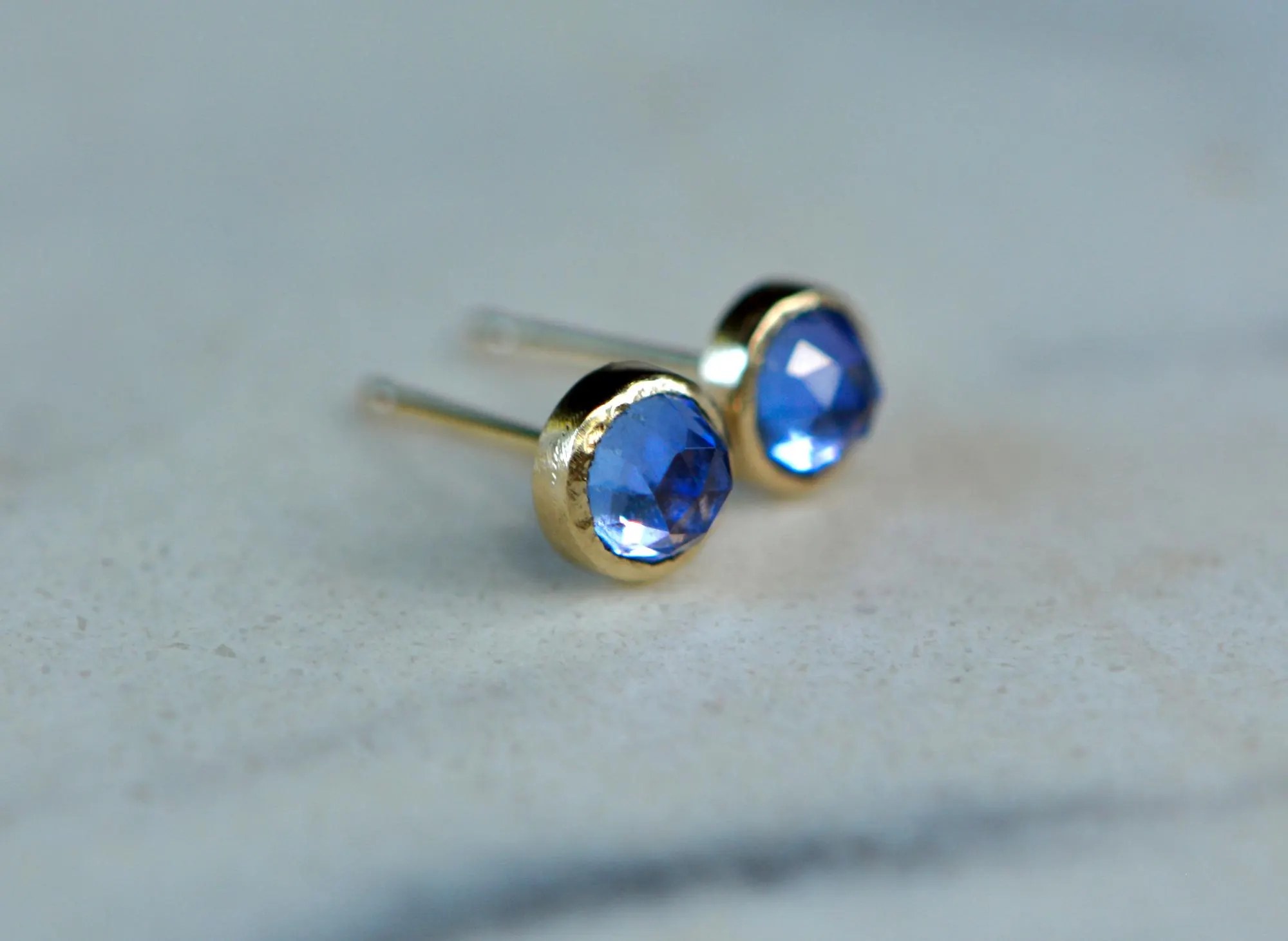 Tanzanite Rosecut Minimalist Bezel Stud Earrings 14kt Gold : December Birthstone Jewelry, detail view