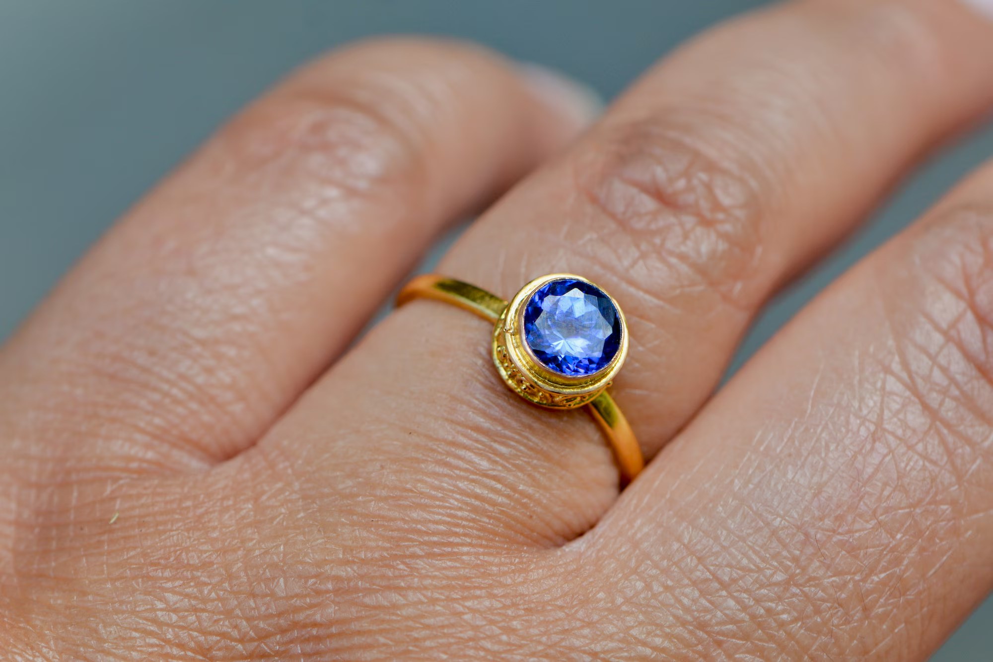 Tanzanite AAAA Round Bezel Solitaire Solid 18kt Gold Ring : December Birthstone Jewelry