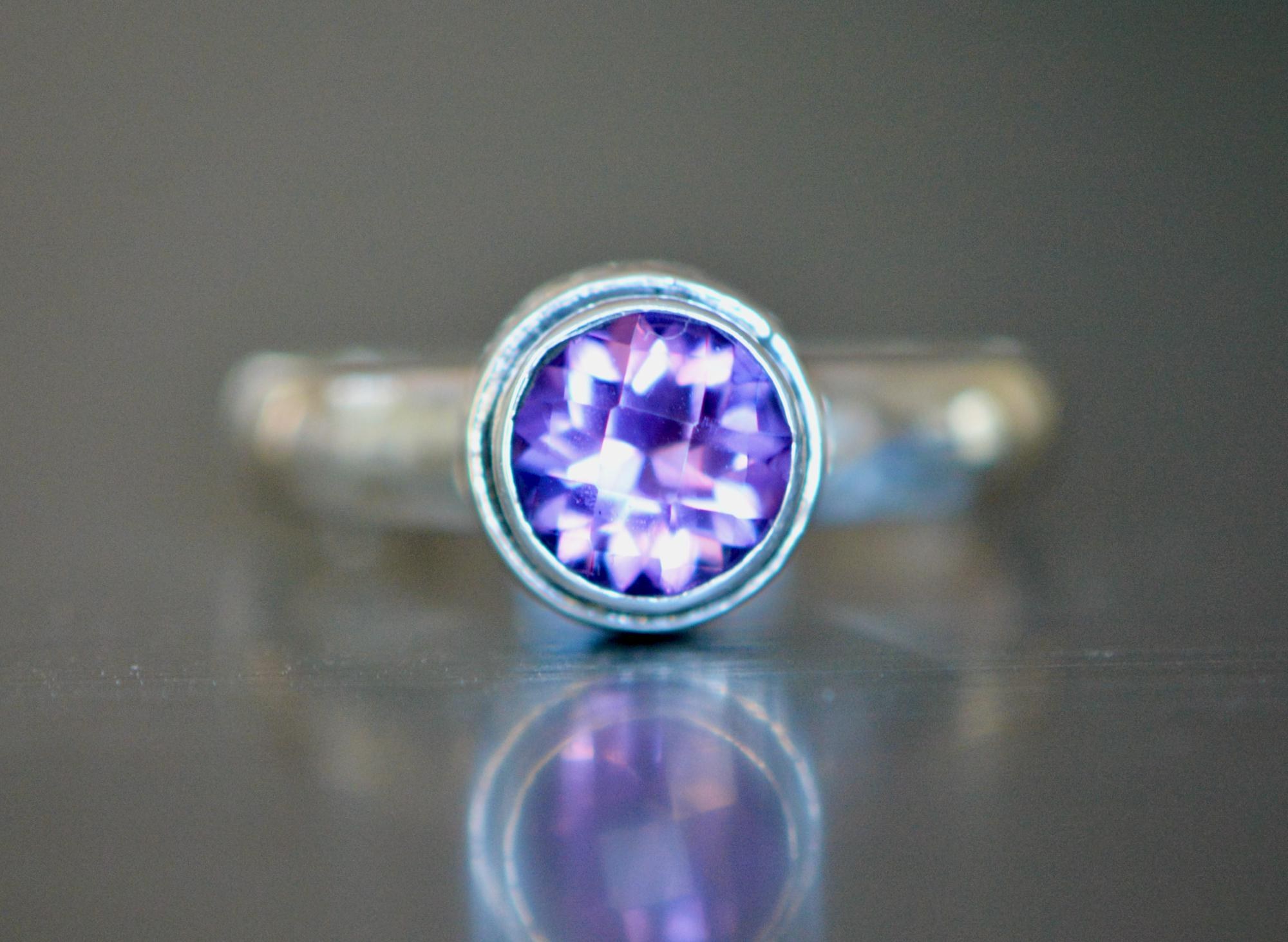 Amethyst Sterling Silver Solitaire Ring Size 7.5 : February Birthstone Jewelry
