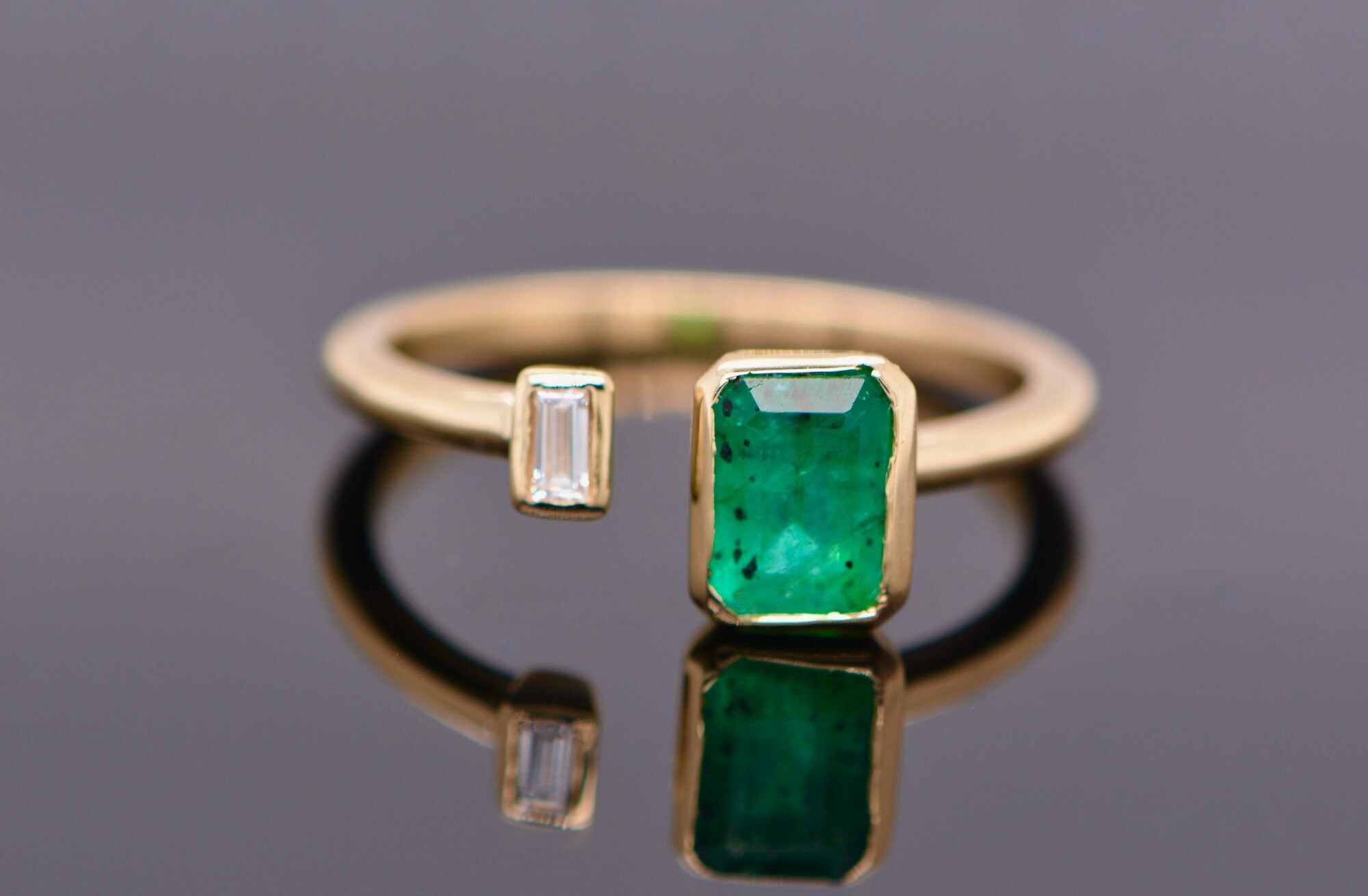 Emerald Natural & Baguette Diamond 14k Gold Ring : May Birthstone Jewelry