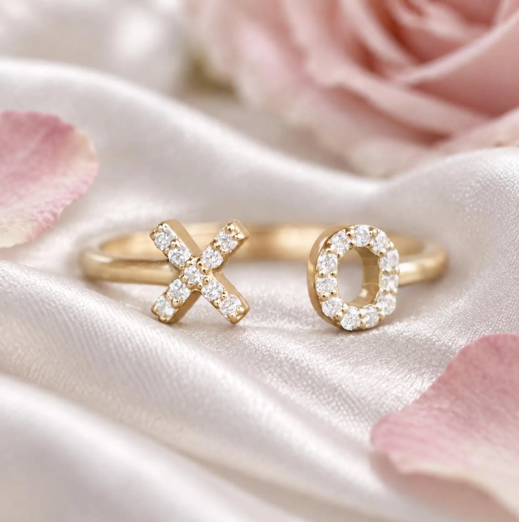 XO Diamond Ring 14kt Gold : Hug & Kisses Stackable Ring