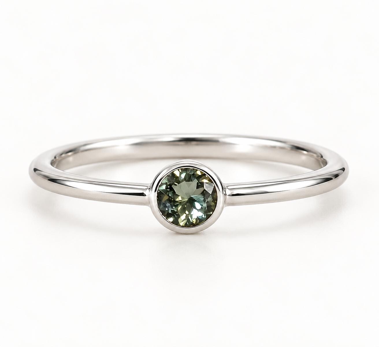 Round Green Tourmaline Sterling Silver Ring Size 9, October Birthstone, detail view
