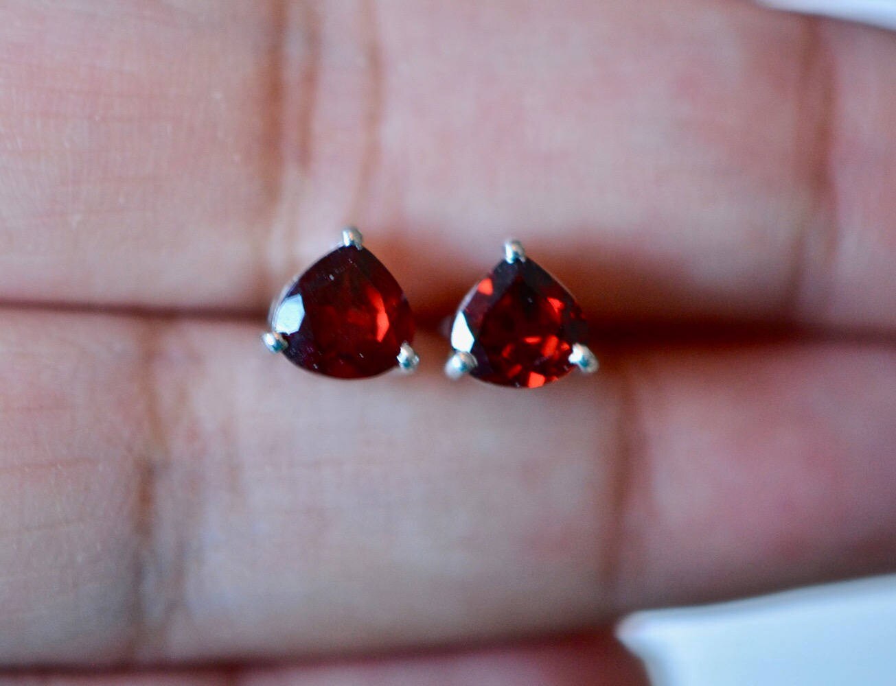 Garnet Heart Stud Earrings Sterling Silver Earrings : January Birthstone, detail view
