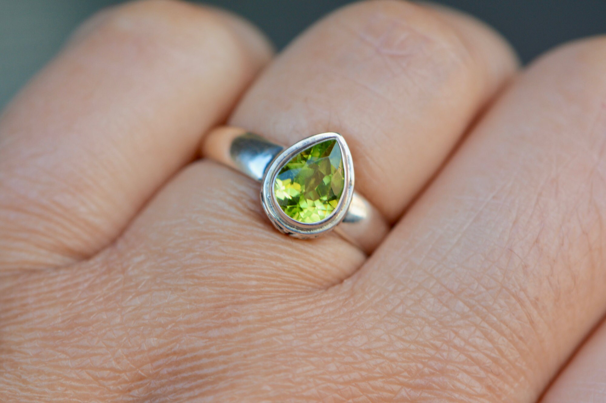 Peridot Ring Sterling Silver, August Birthstone Ring, Teardrop Green Gemstone Ring Women, Statement Ring, Promise Ring, Girlfriend Gift