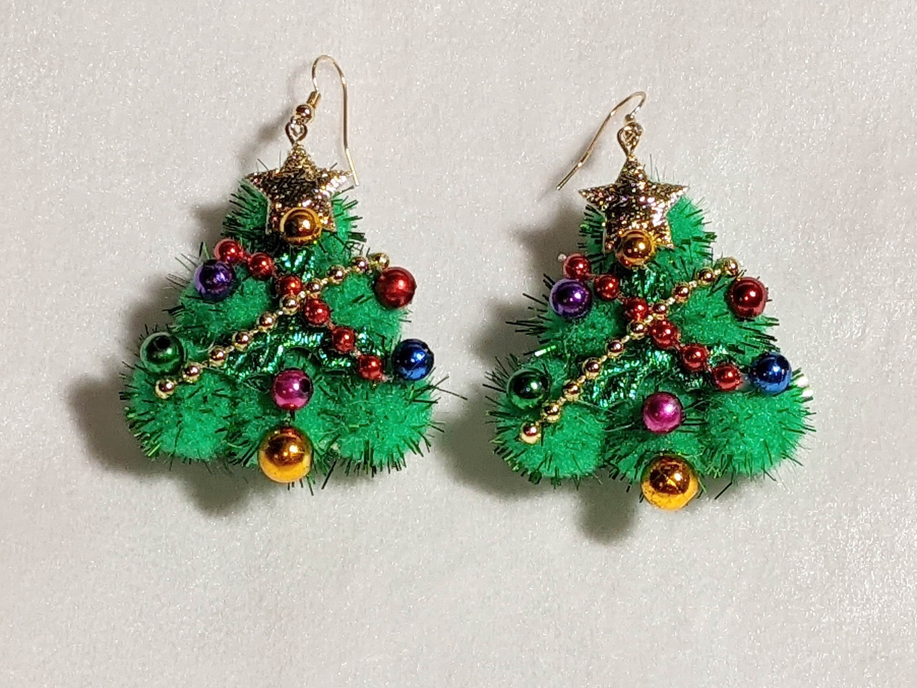 Christmas Tree Earrings: Festive Holiday Decoration