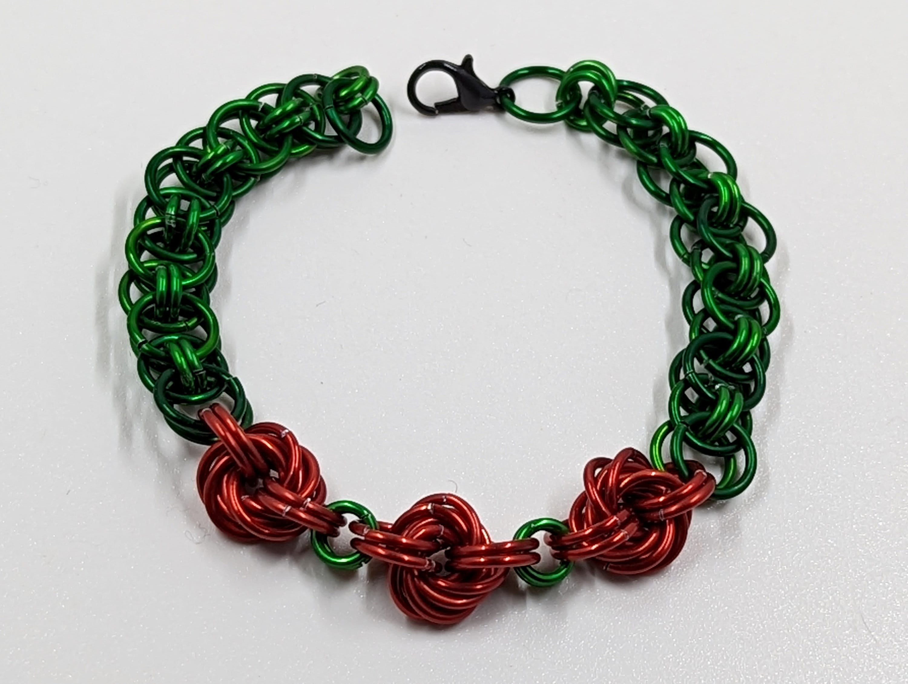 Red Rose Love Knot Chainmail Bracelet: Stainless Steel & Aluminum