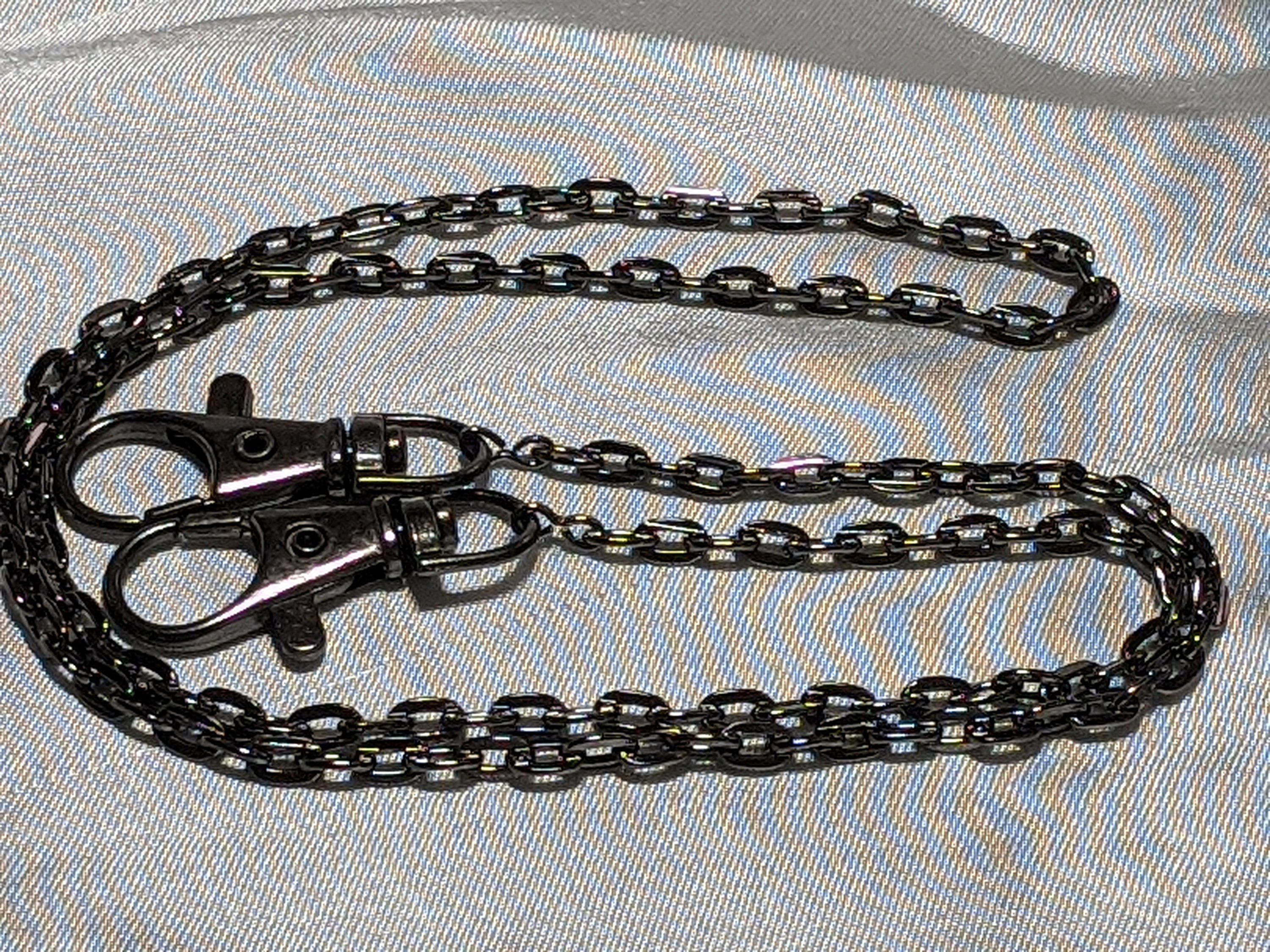Gunmetal Face Mask Chain: Unisex Metal Link Lanyard