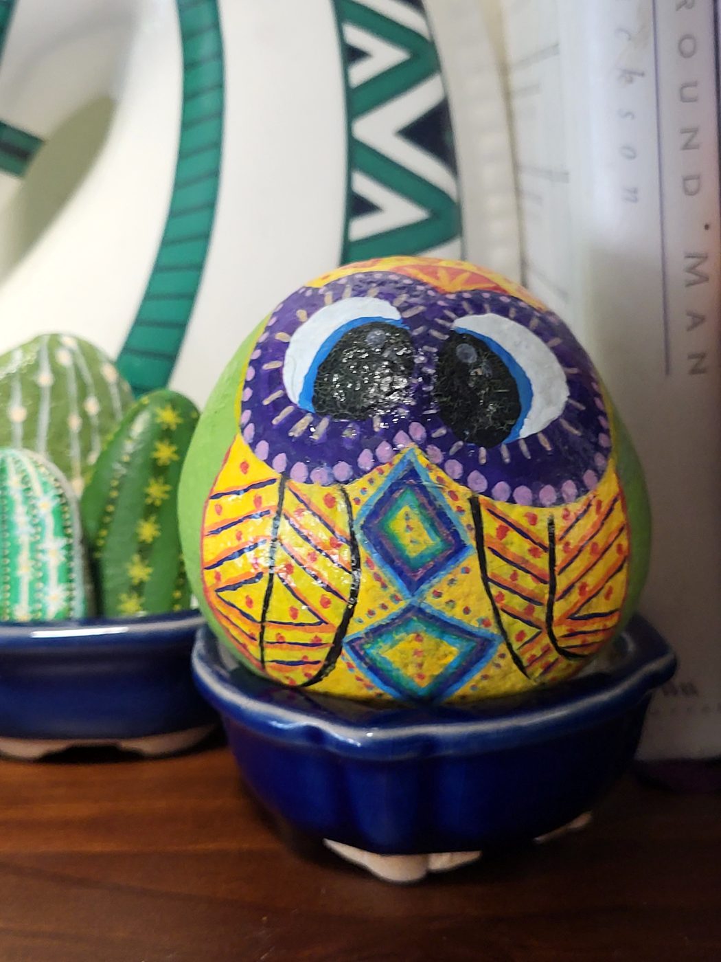 Starry-eyed geometric owl, main view