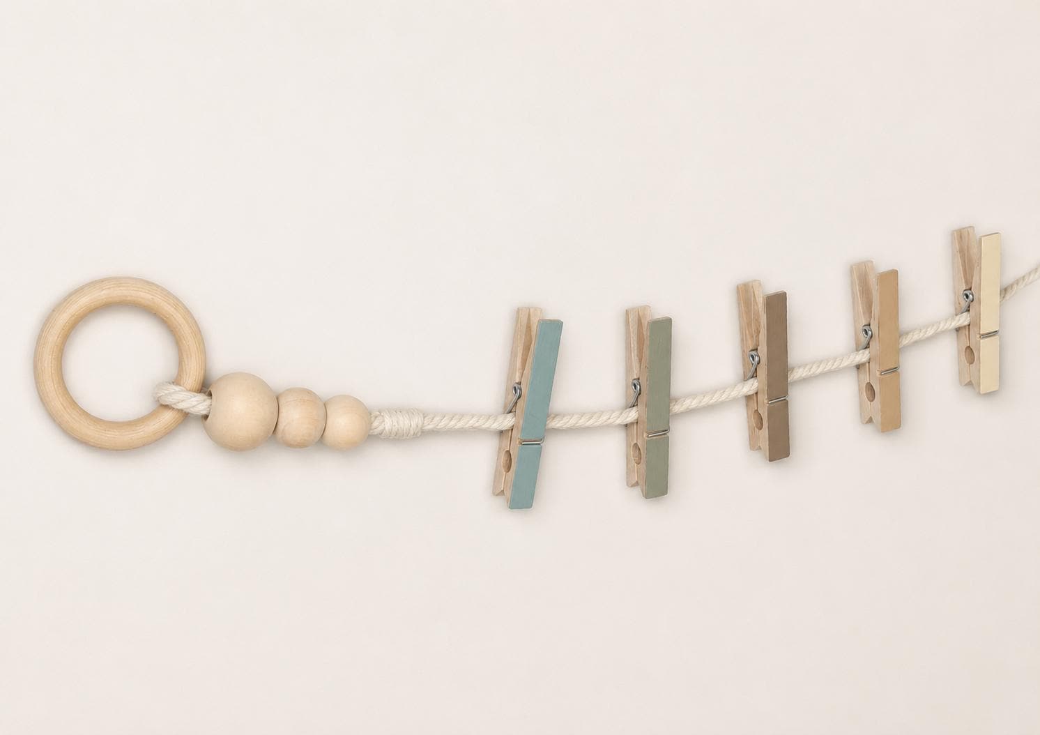Coastal Clothespin Garland, product view 3