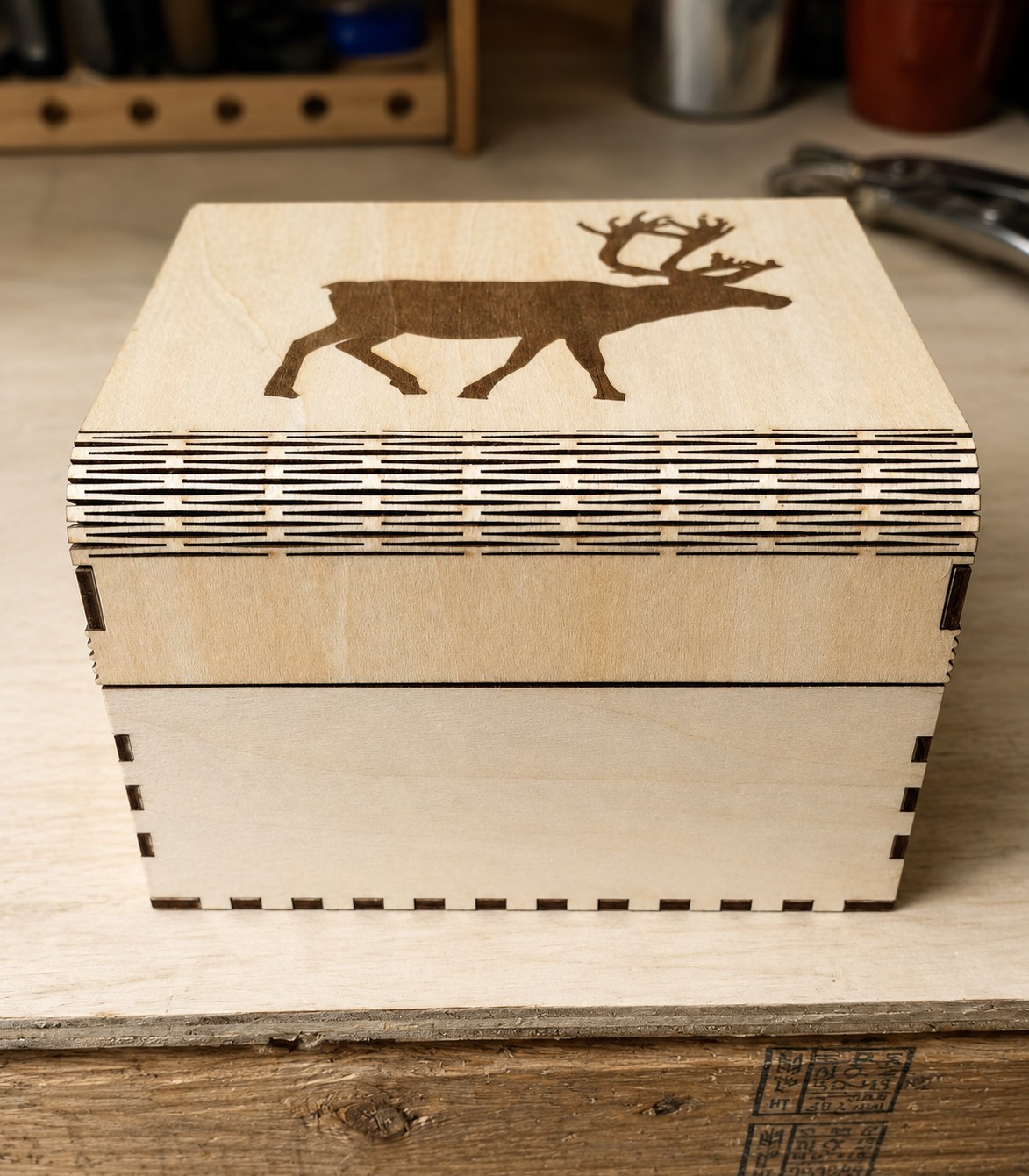 Engraved deer keepsake box