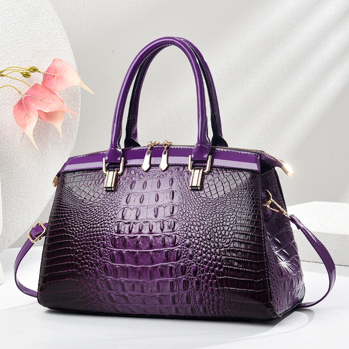 Large structured commuter handbag for work essentials