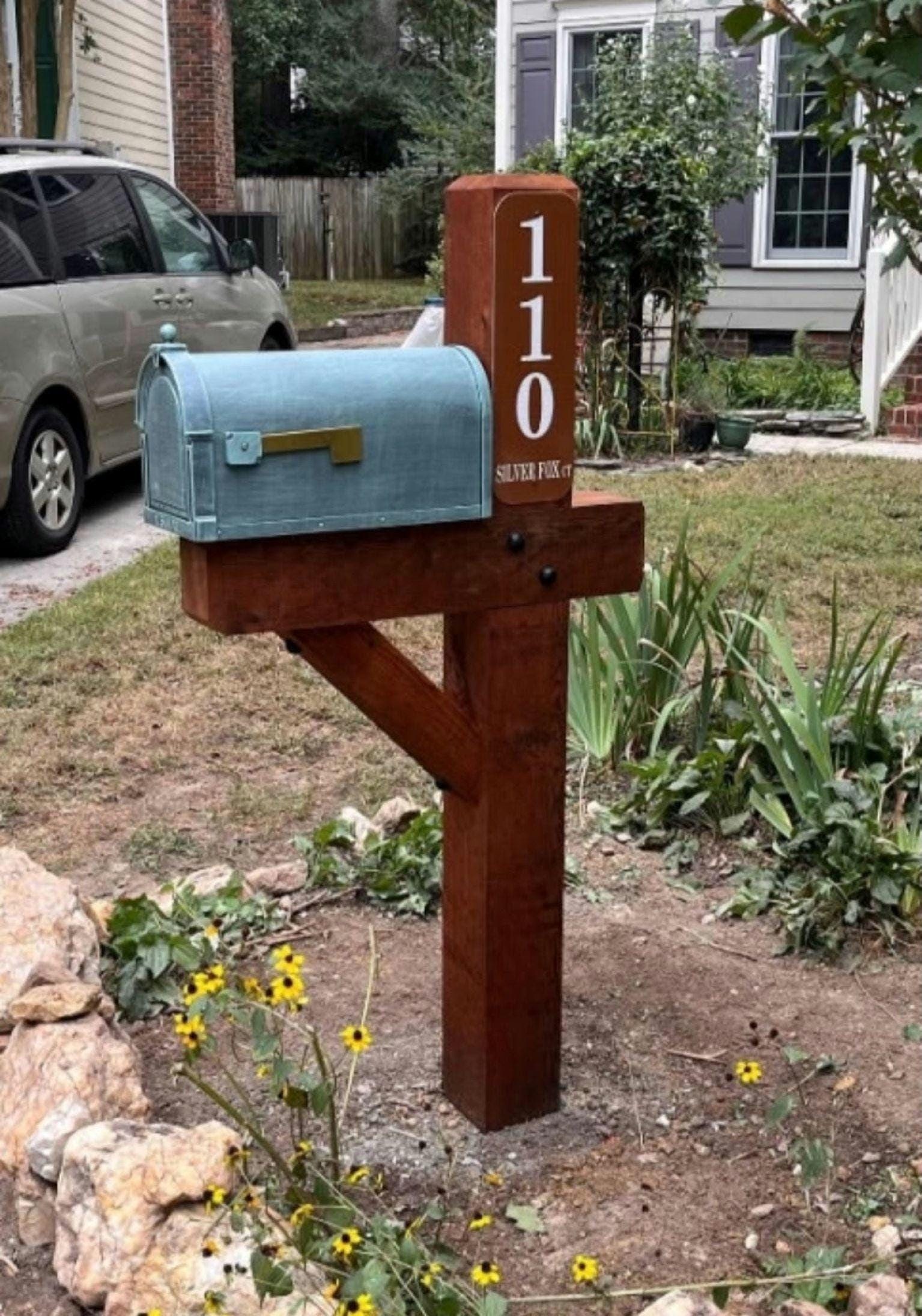 Farmhouse Cedar Mailbox Post: Modern Rustic 6x6 Wood Post