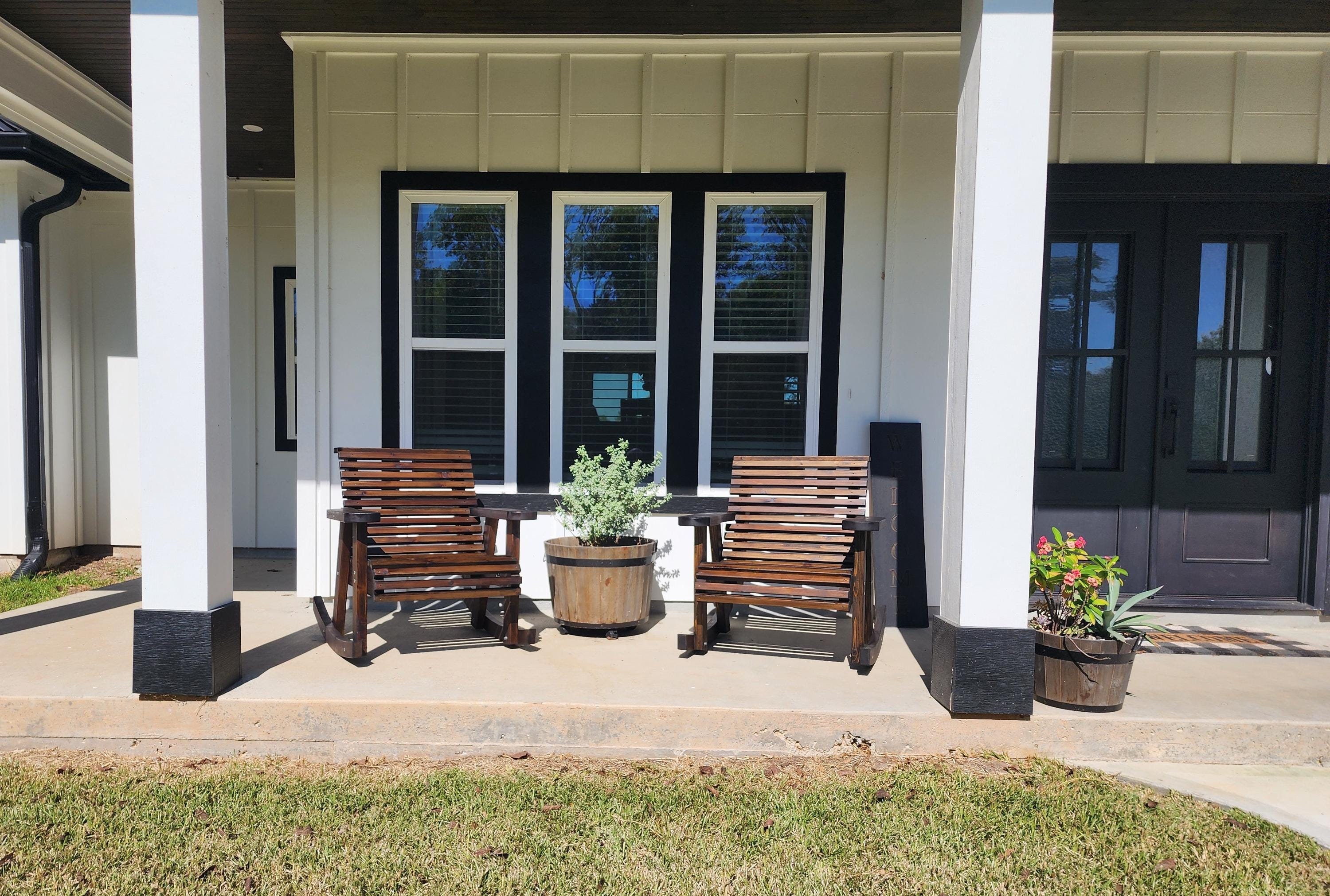 Cedar Porch Rocker: Wood Outdoor Seating detail 2