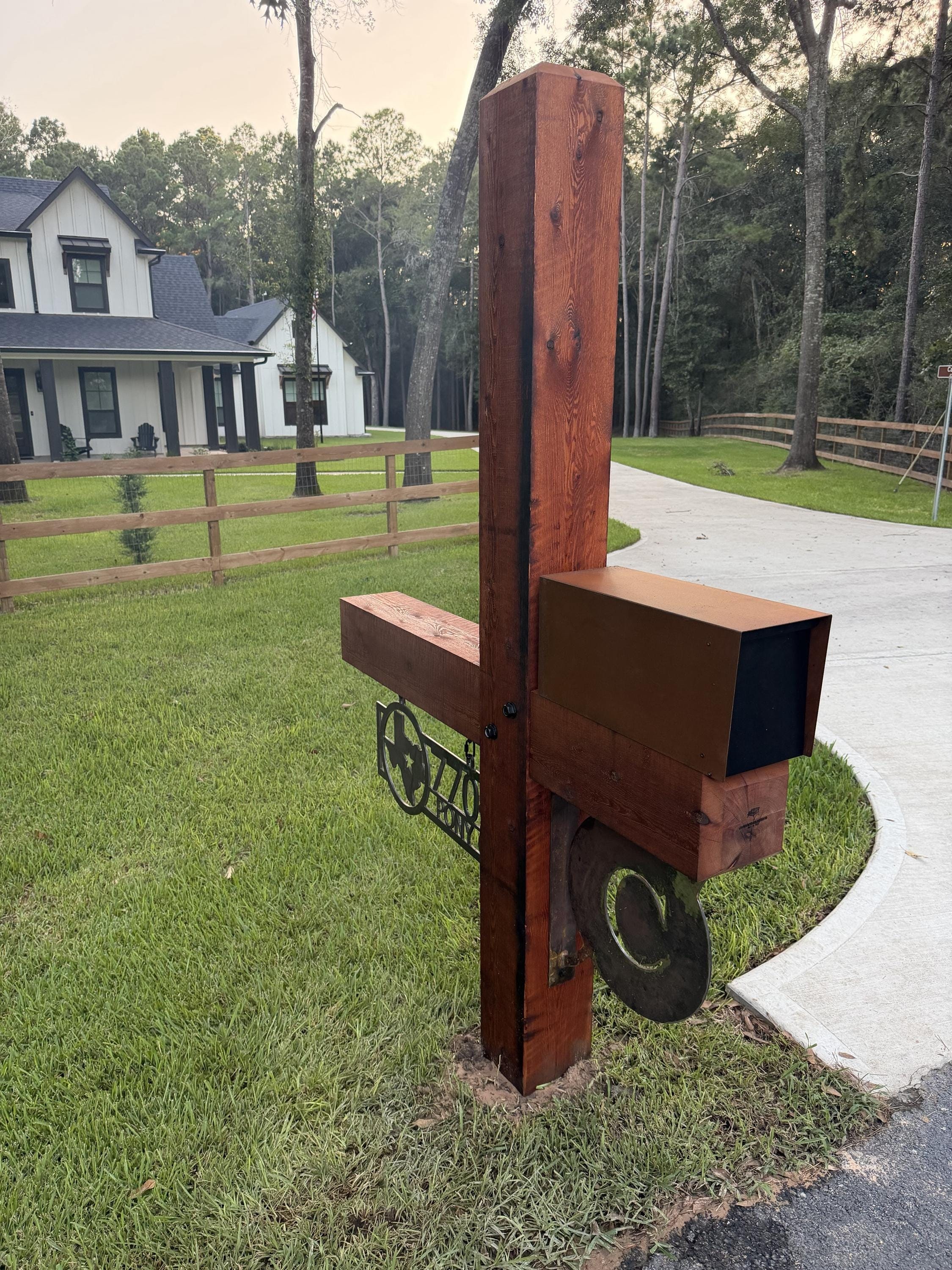 8x8 Rustic Cedar Wooden Mailbox Post: Customizable Rustic Outdoor Decor detail 2