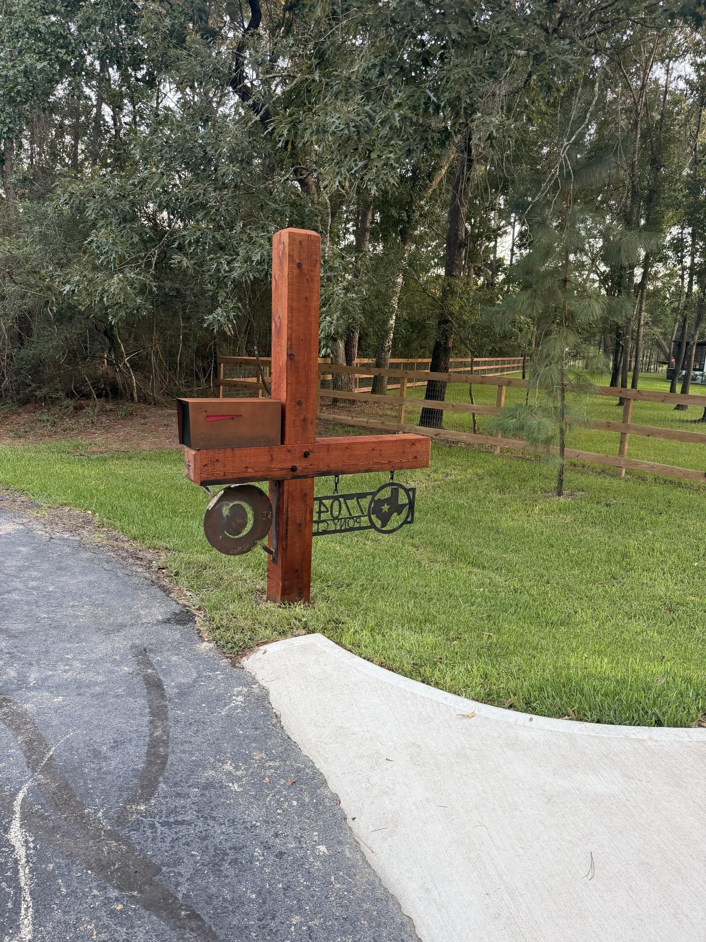 8x8 Rustic Cedar Wooden Mailbox Post: Customizable Rustic Outdoor Decor, view 3