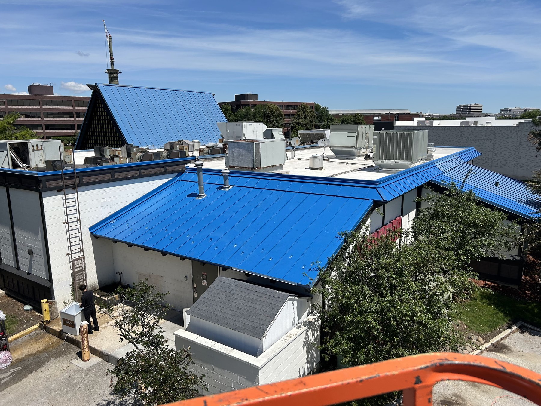 Benihana Metal Roof Repaint