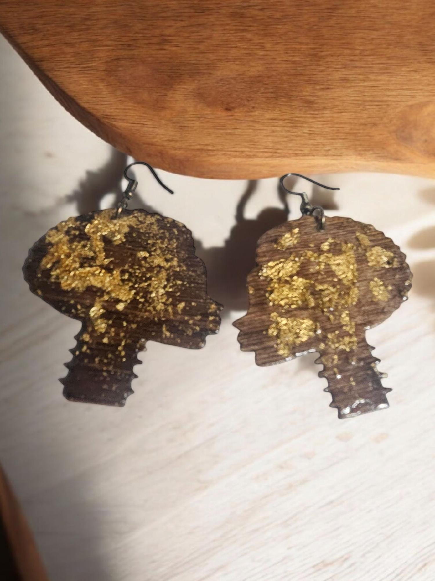 Afrocentric Woman Wood Earrings Africa Wooden Earrings view 2