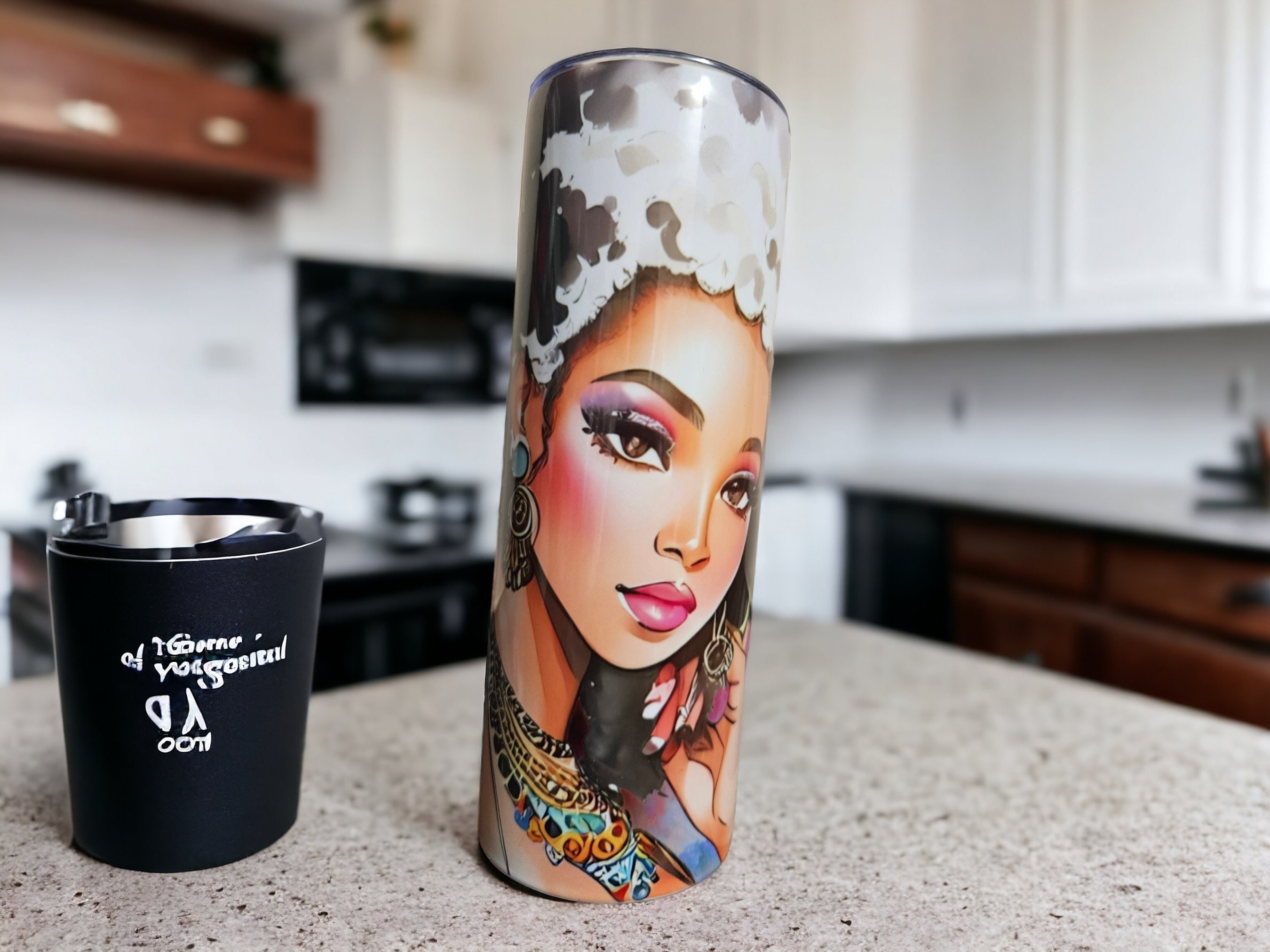 Chain Purse Afrocentric Woman 20 oz tumbler view 2
