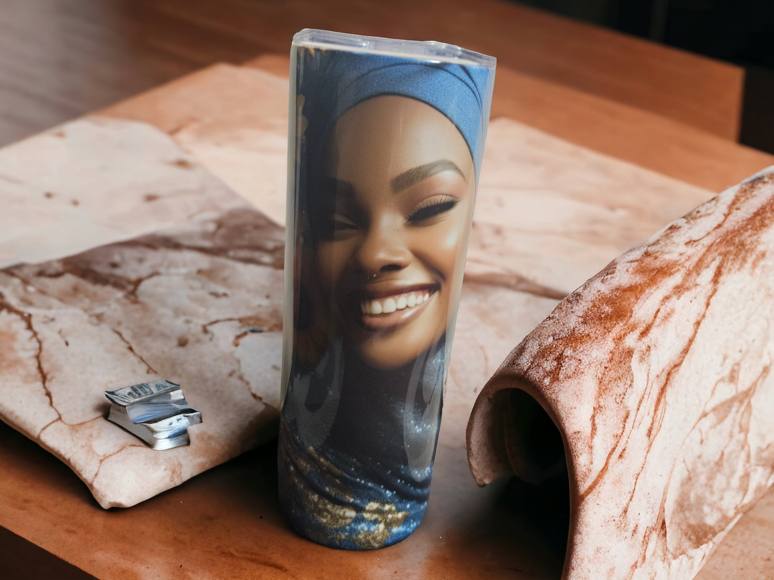 Chain Purse Elegant Muslim Woman Tumbler – Perfect for Daily Hydration,Afrocentric Woman 20oz Tumbler view 3