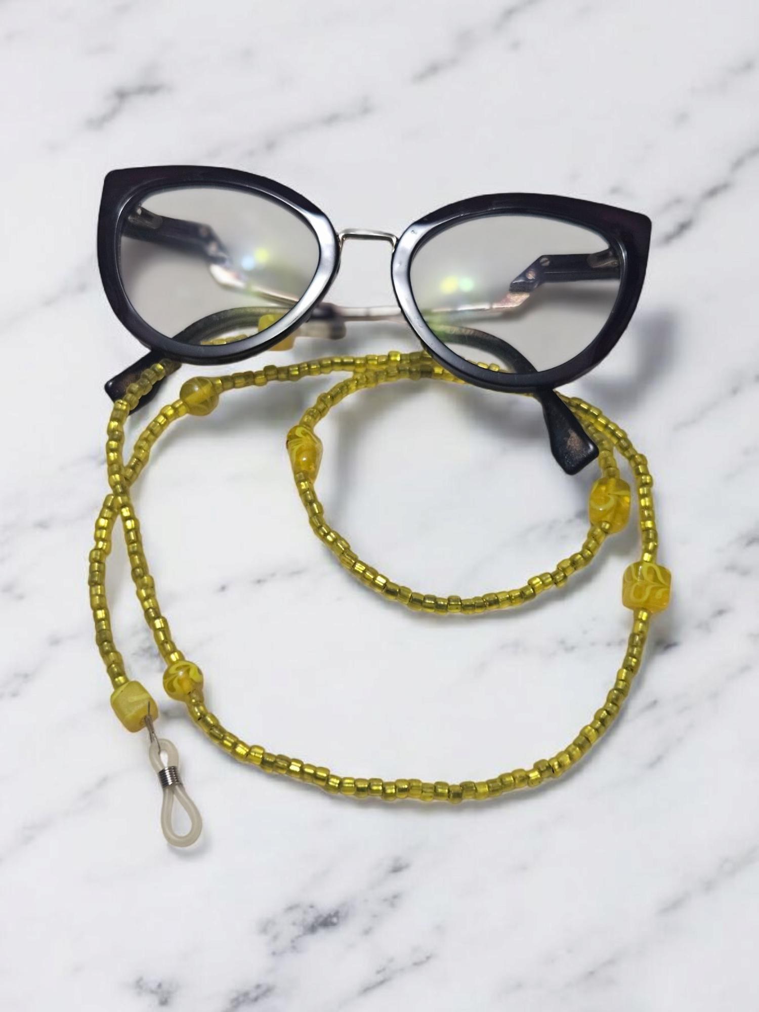 Elegant Beaded Eyeglass Chain – Stylish Glasses Holder for Women | Handmade Eyewear Accessory view 3